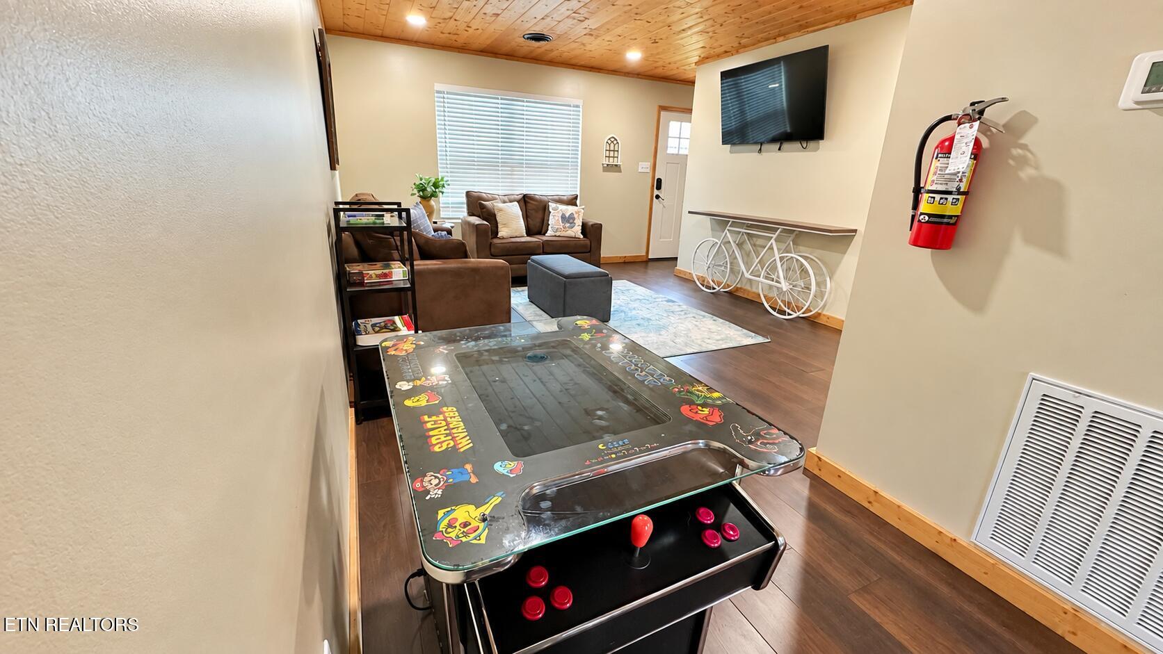 2680 High Valley Drive Pigeon Forge TN 37863