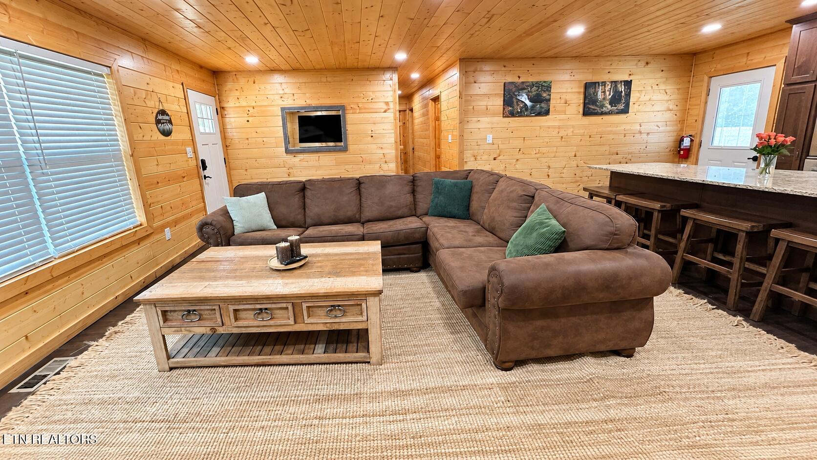 2680 High Valley Drive Pigeon Forge TN 37863