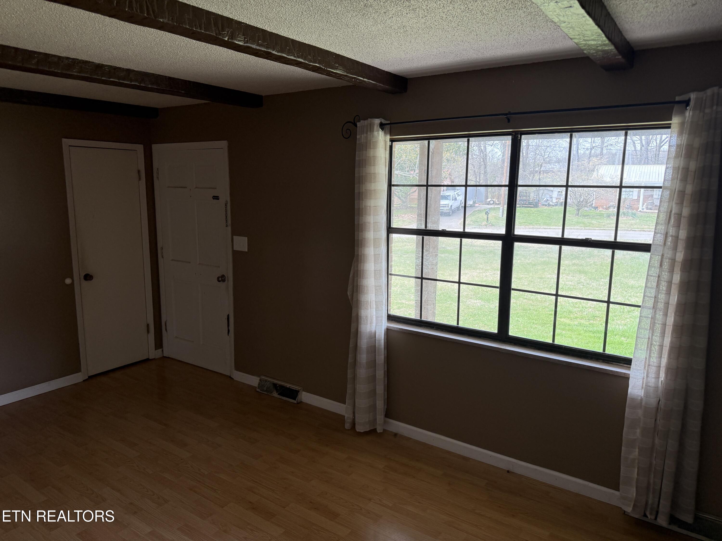 2066 Colonial Circle Maryville TN 37803