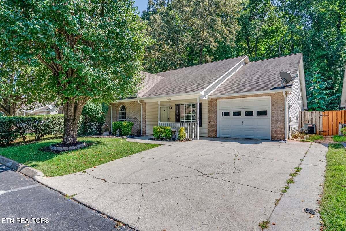 10156 Bellflower Way Knoxville TN 37932