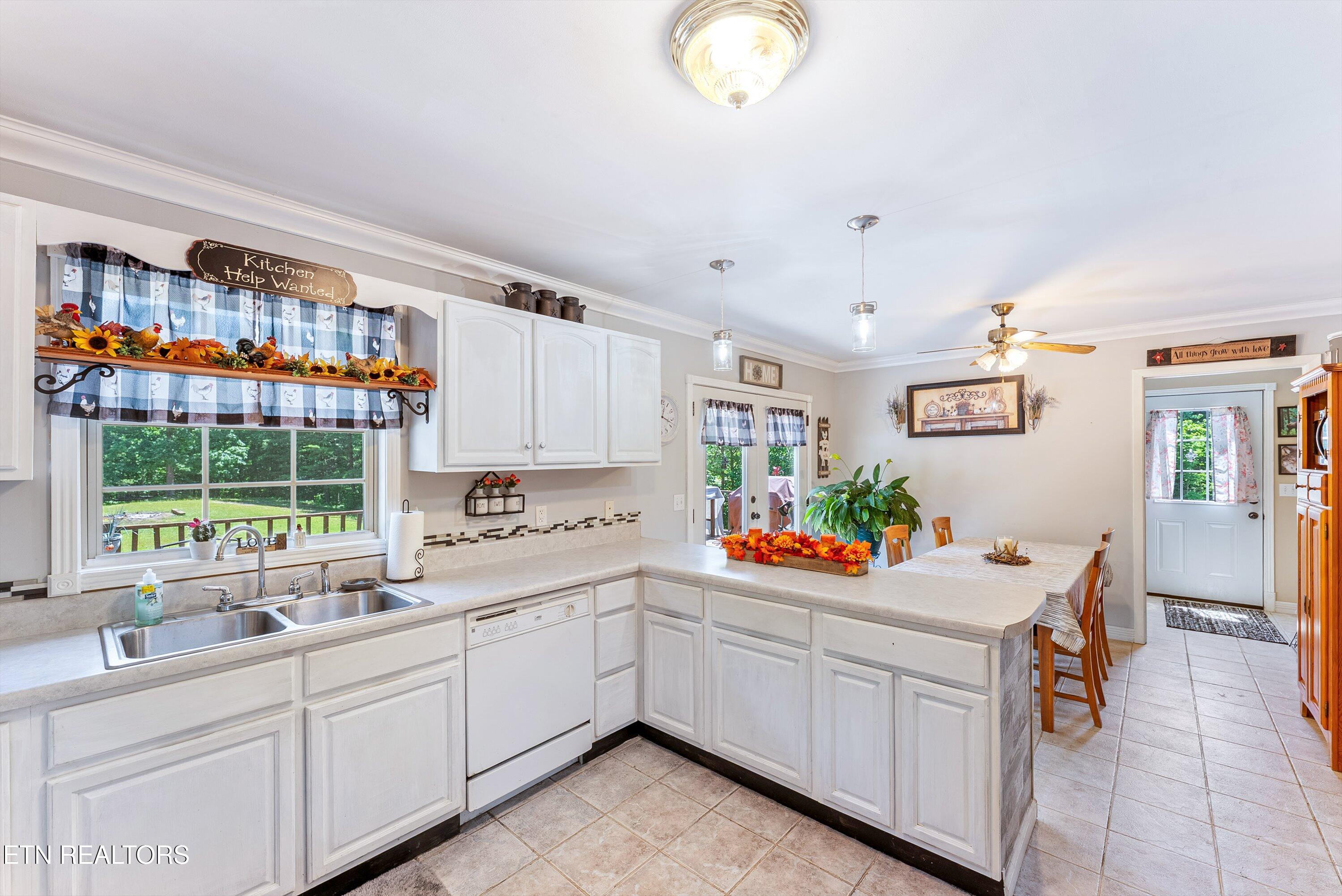 539 Pauline Drive Pioneer TN 37847