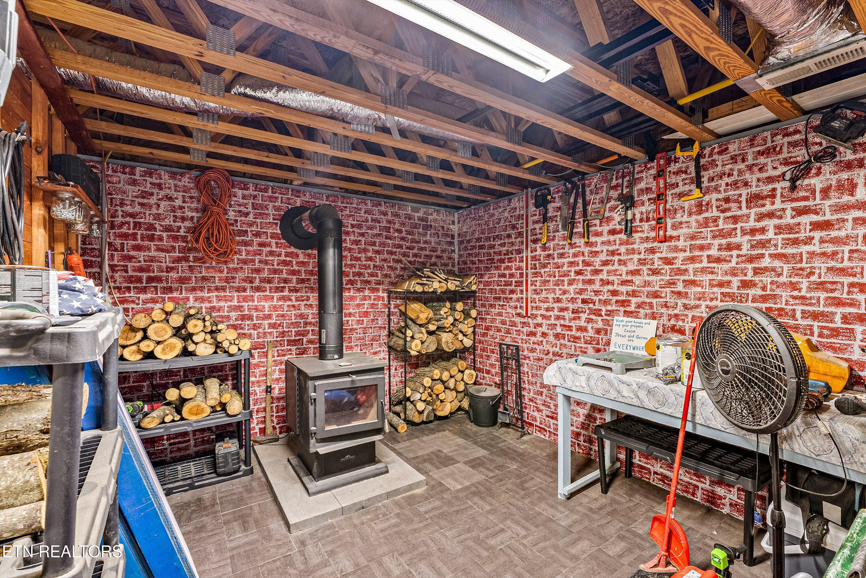 539 Pauline Drive Pioneer TN 37847