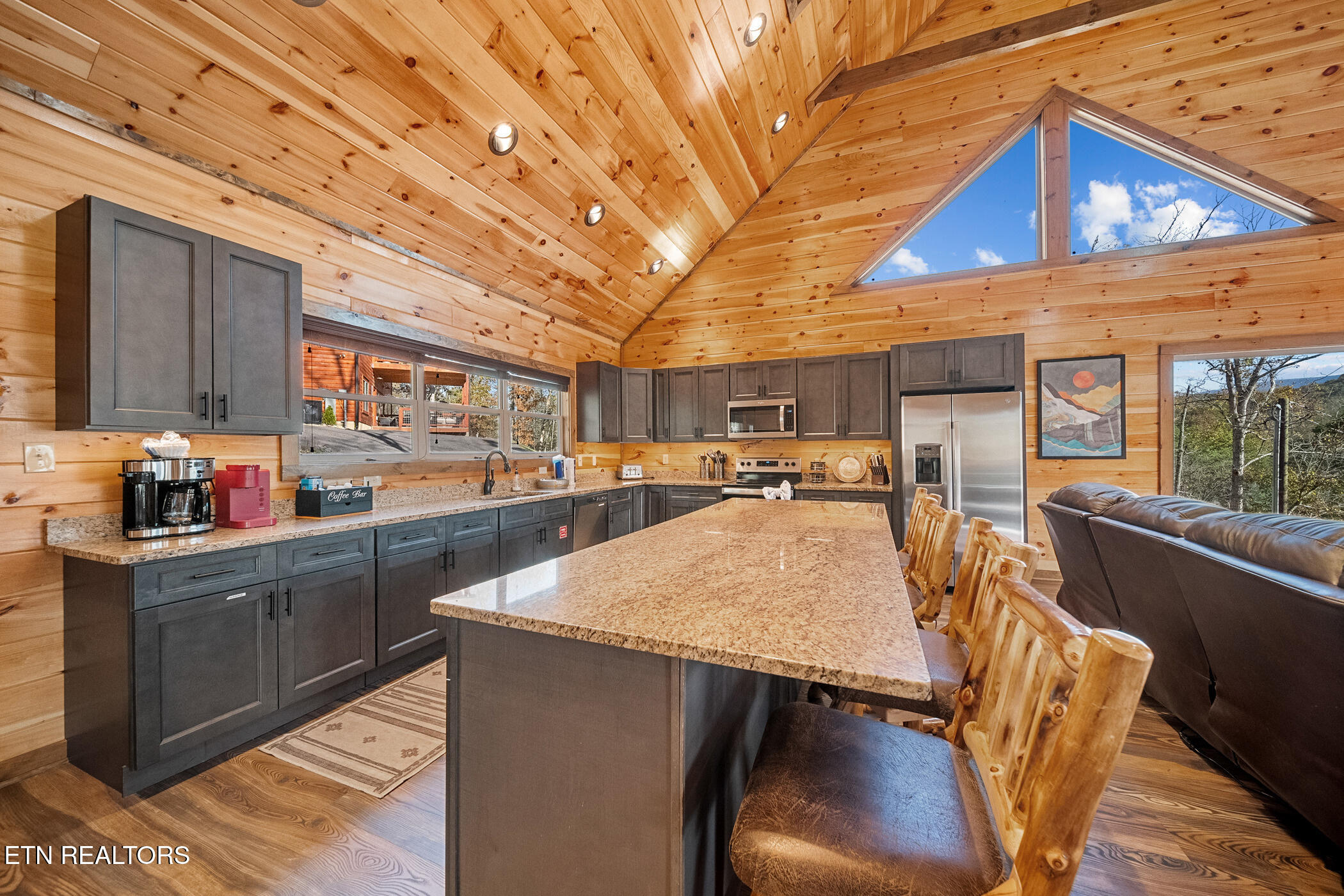 2686 Sulpher Springs Way Sevierville TN 37862