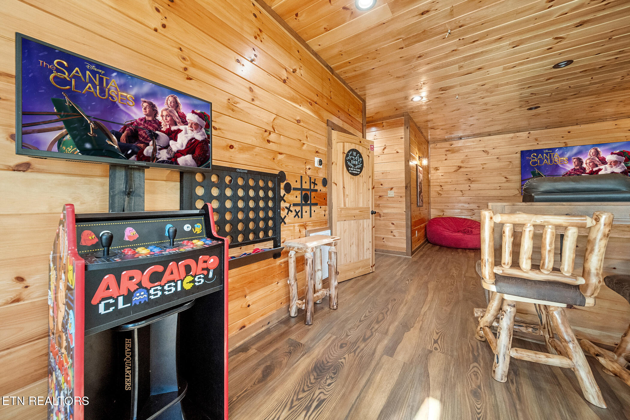 2686 Sulpher Springs Way Sevierville TN 37862