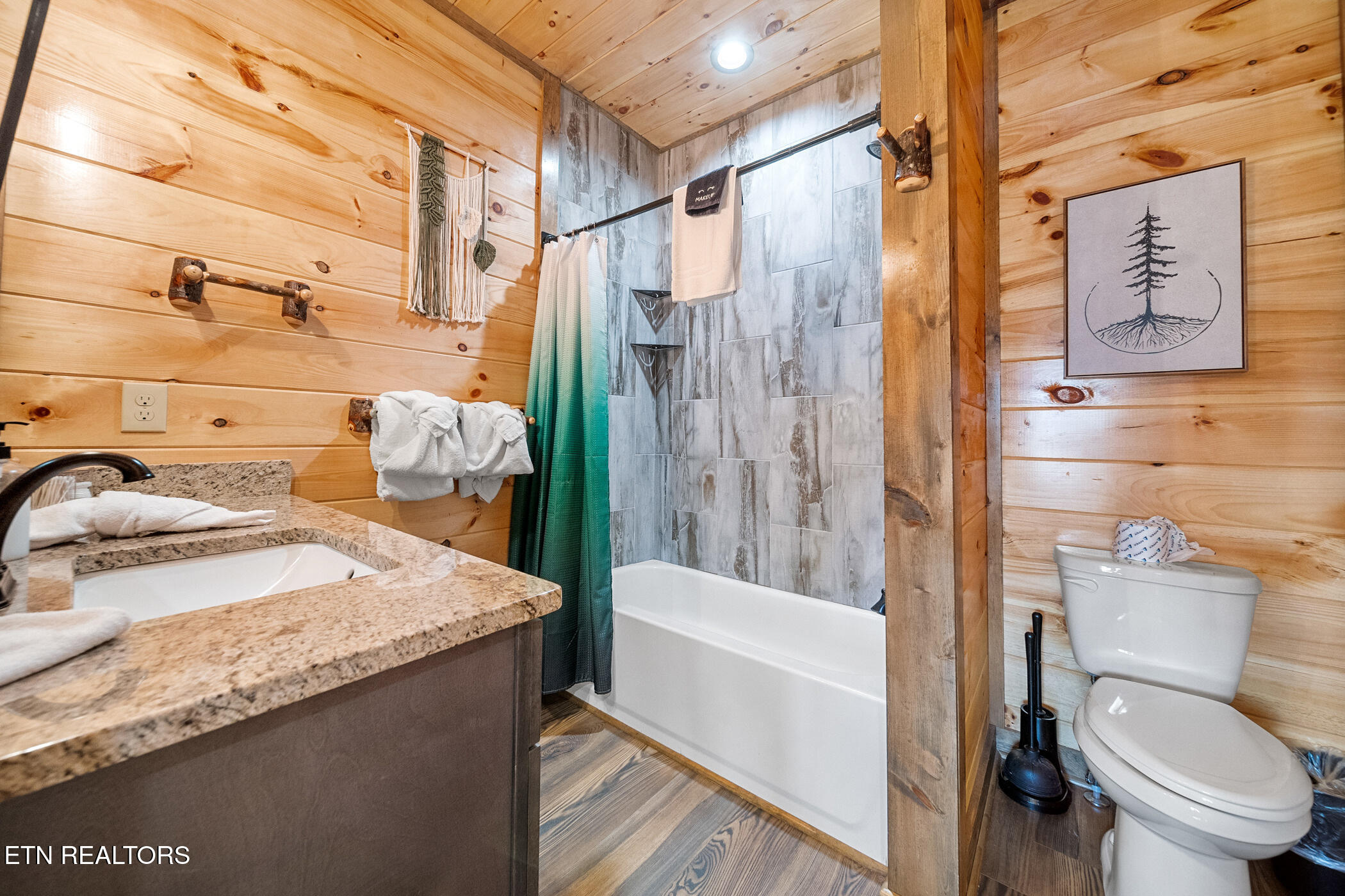 2686 Sulpher Springs Way Sevierville TN 37862