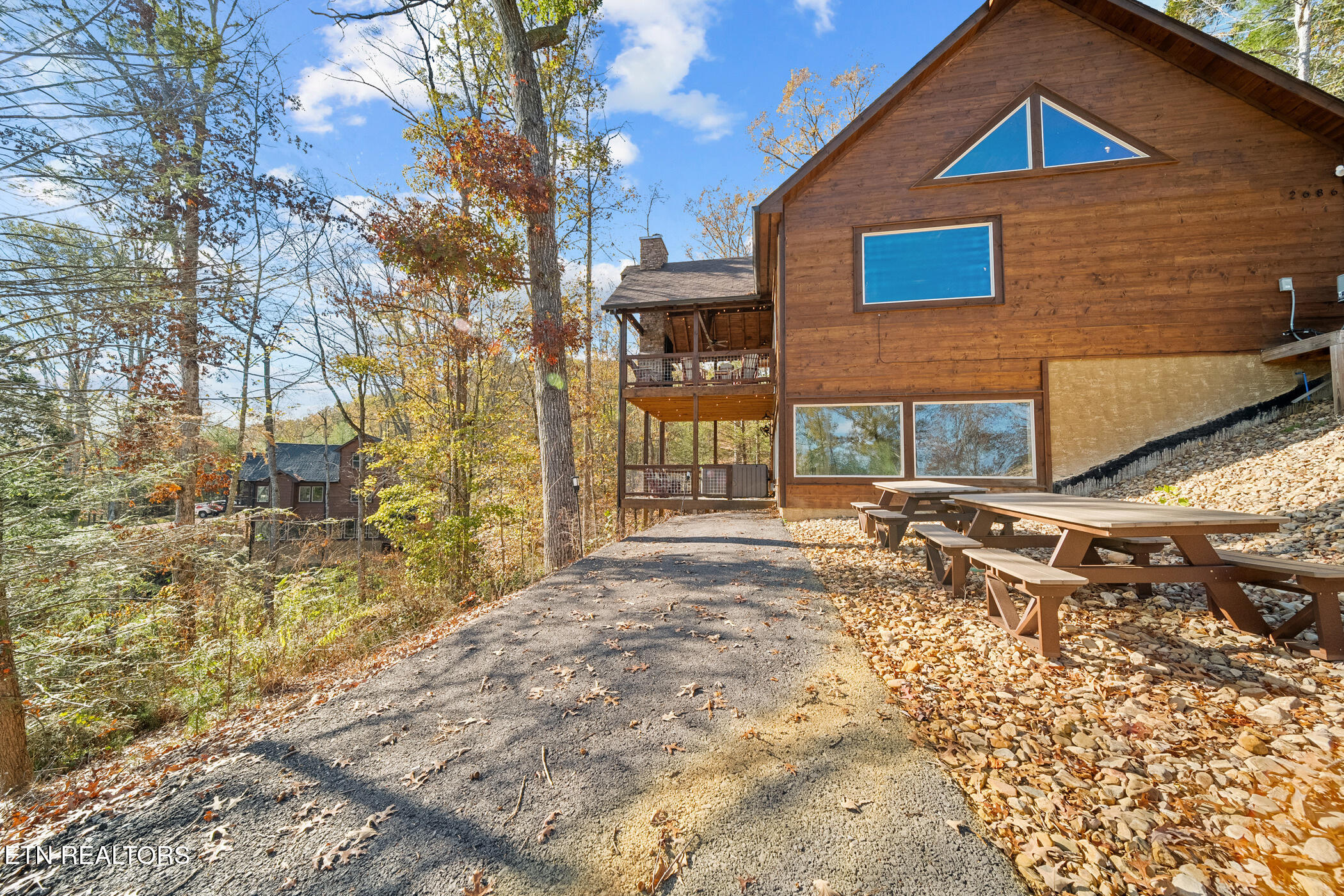 2686 Sulpher Springs Way Sevierville TN 37862