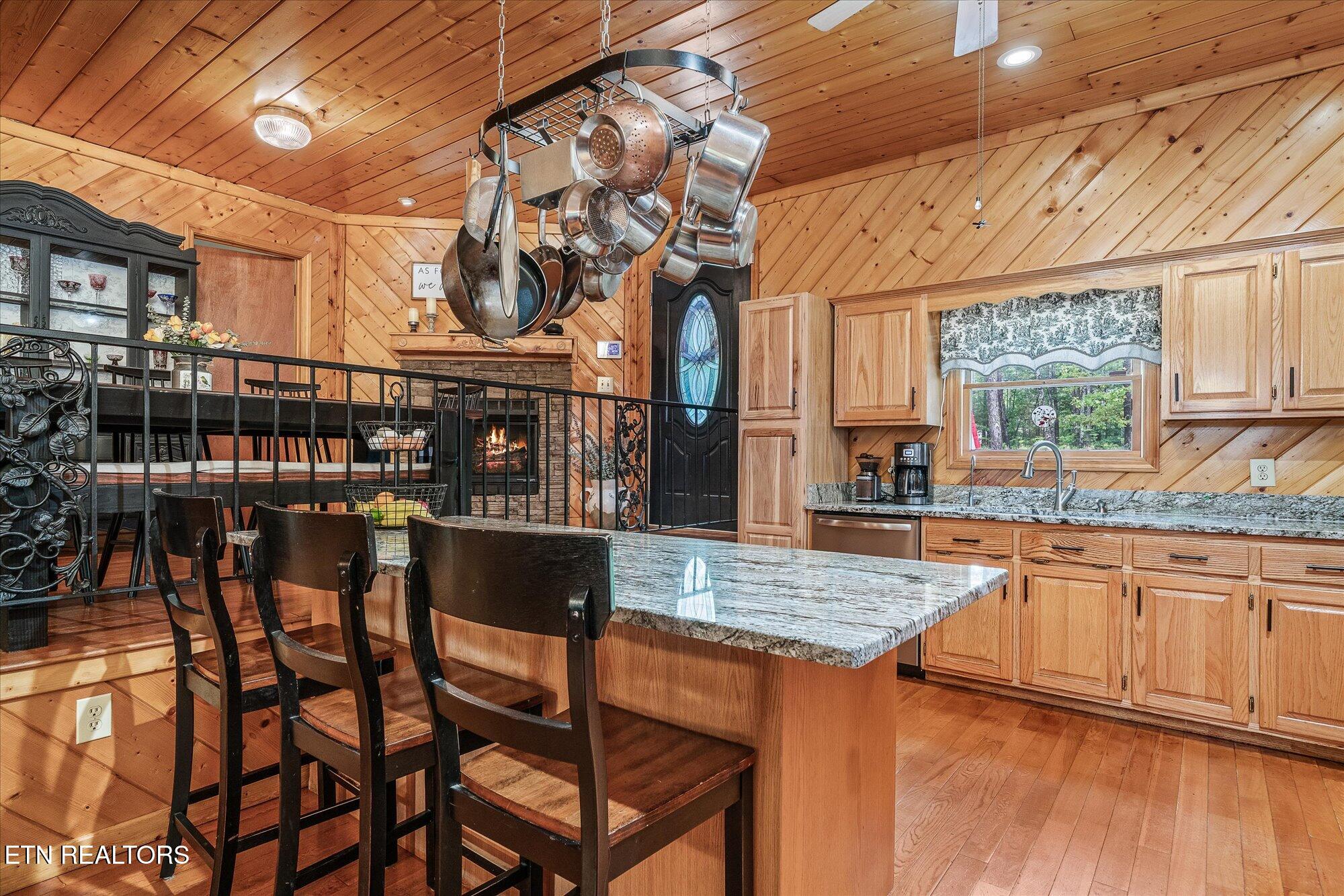 2882 York Road Crossville TN 38555