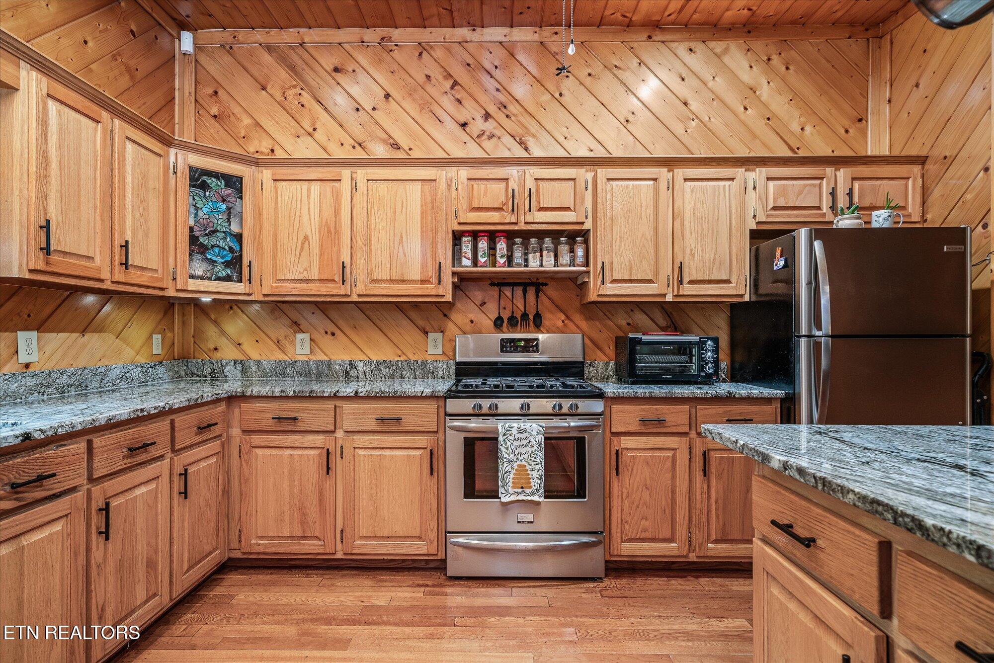 2882 York Road Crossville TN 38555