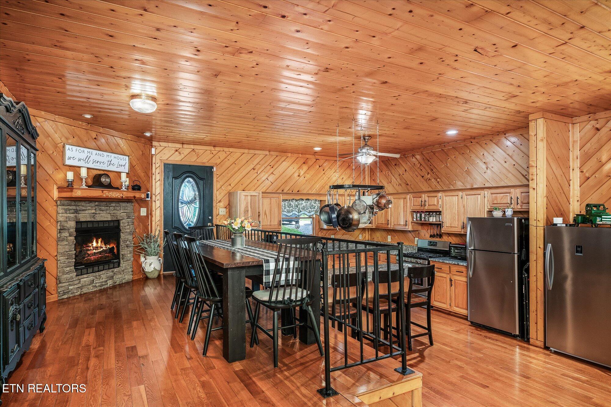 2882 York Road Crossville TN 38555