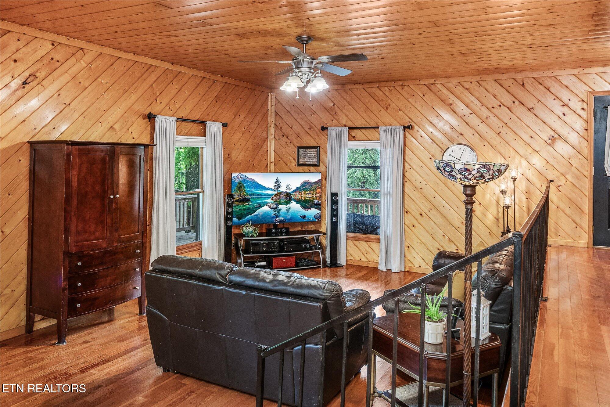 2882 York Road Crossville TN 38555