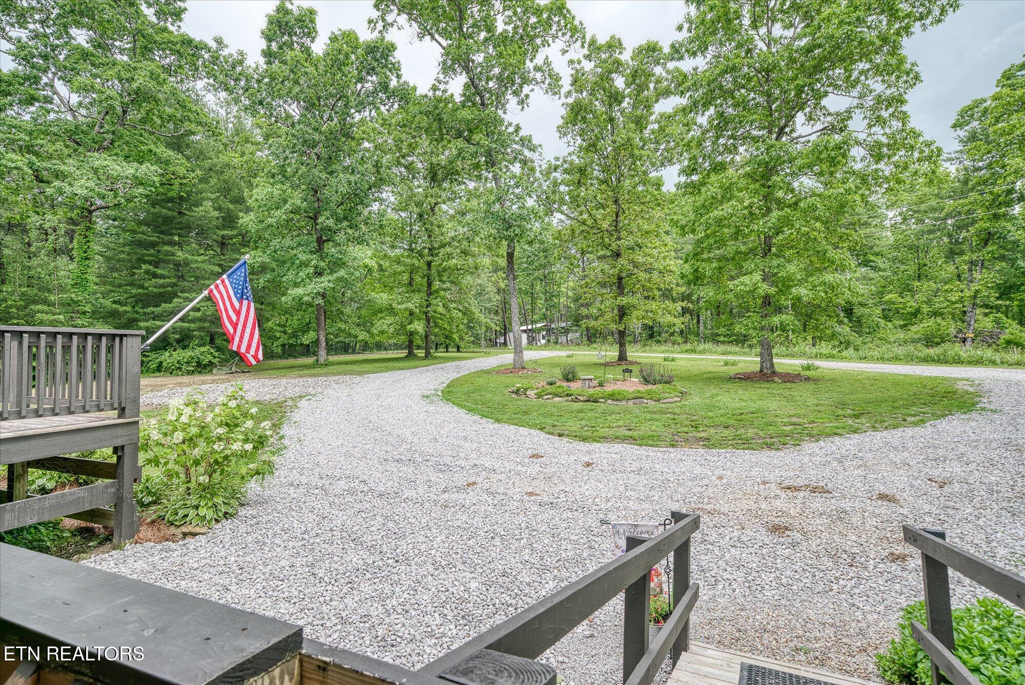 2882 York Road Crossville TN 38555