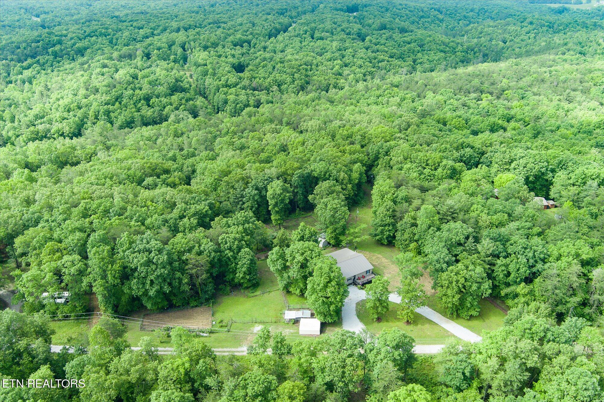 2882 York Road Crossville TN 38555