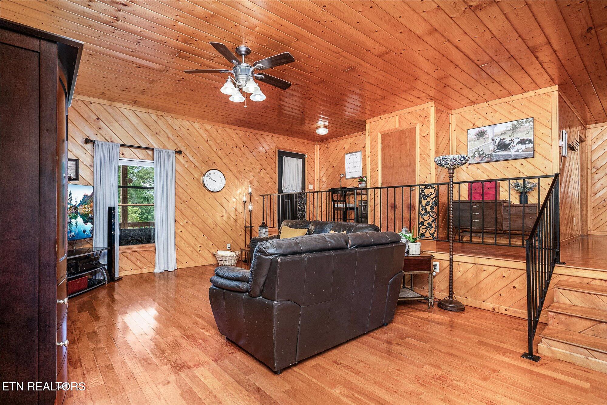 2882 York Road Crossville TN 38555