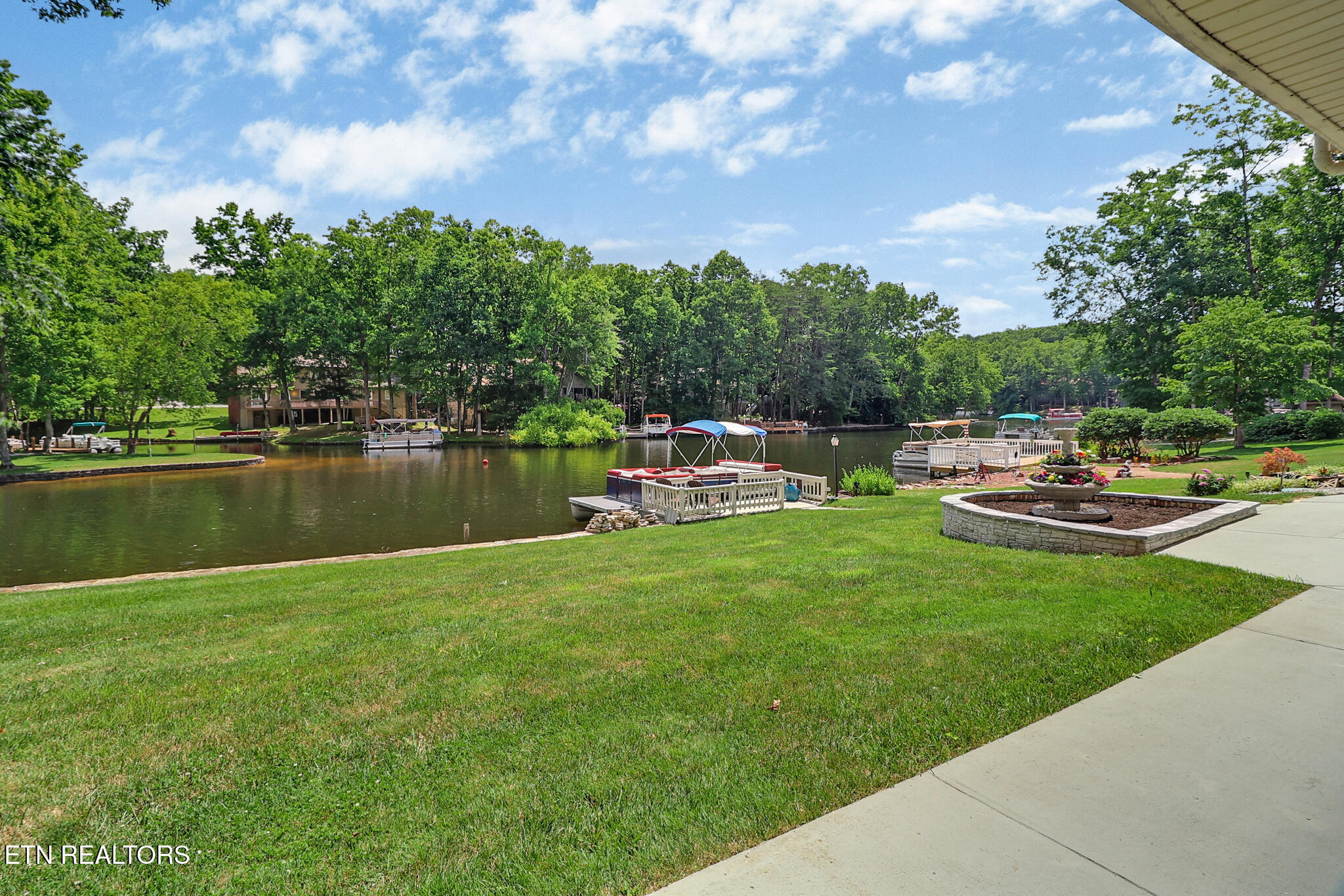 15 Meadowlark Circle Crossville TN 38558
