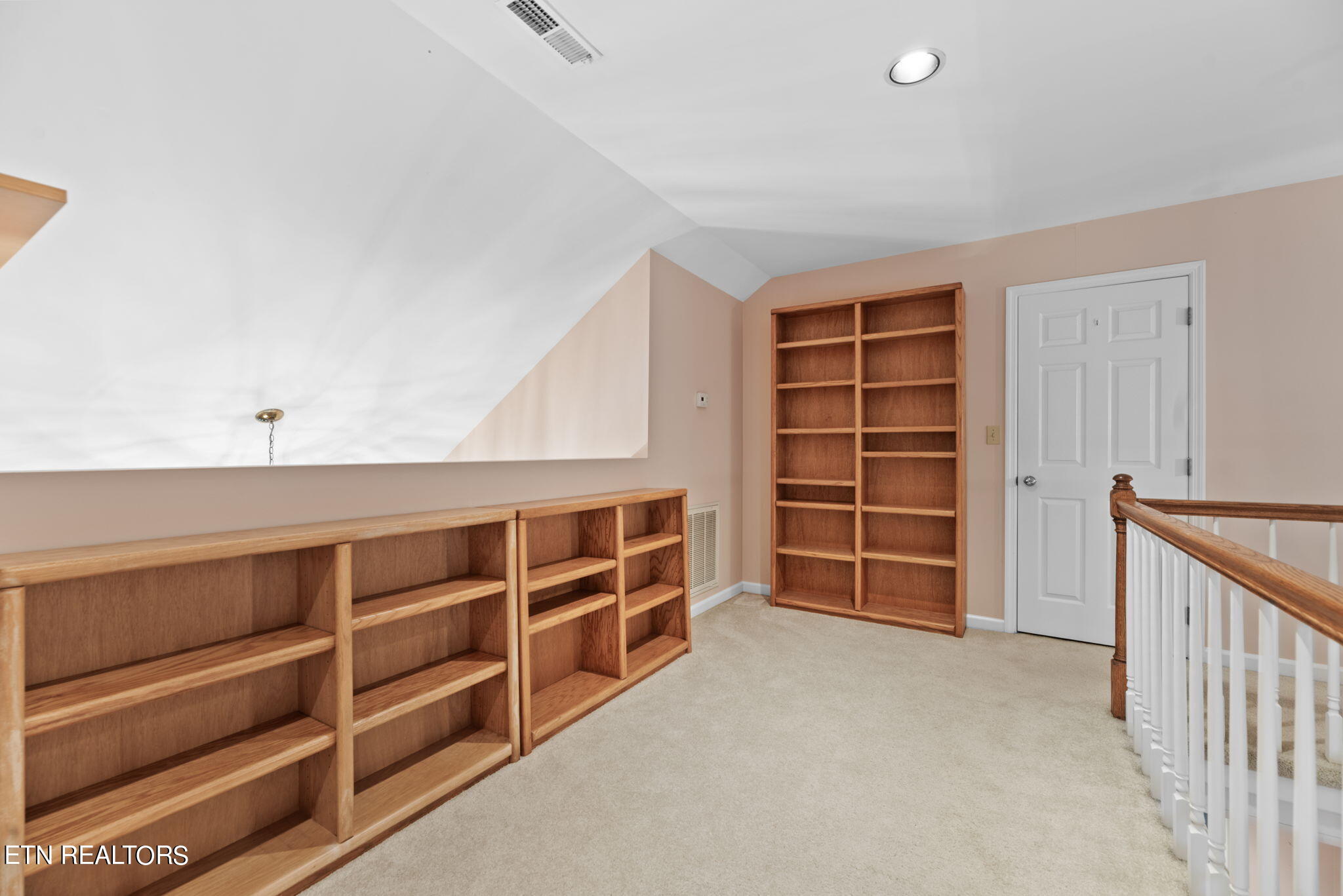 104 Chestnut Hill Road Oak Ridge TN 37830