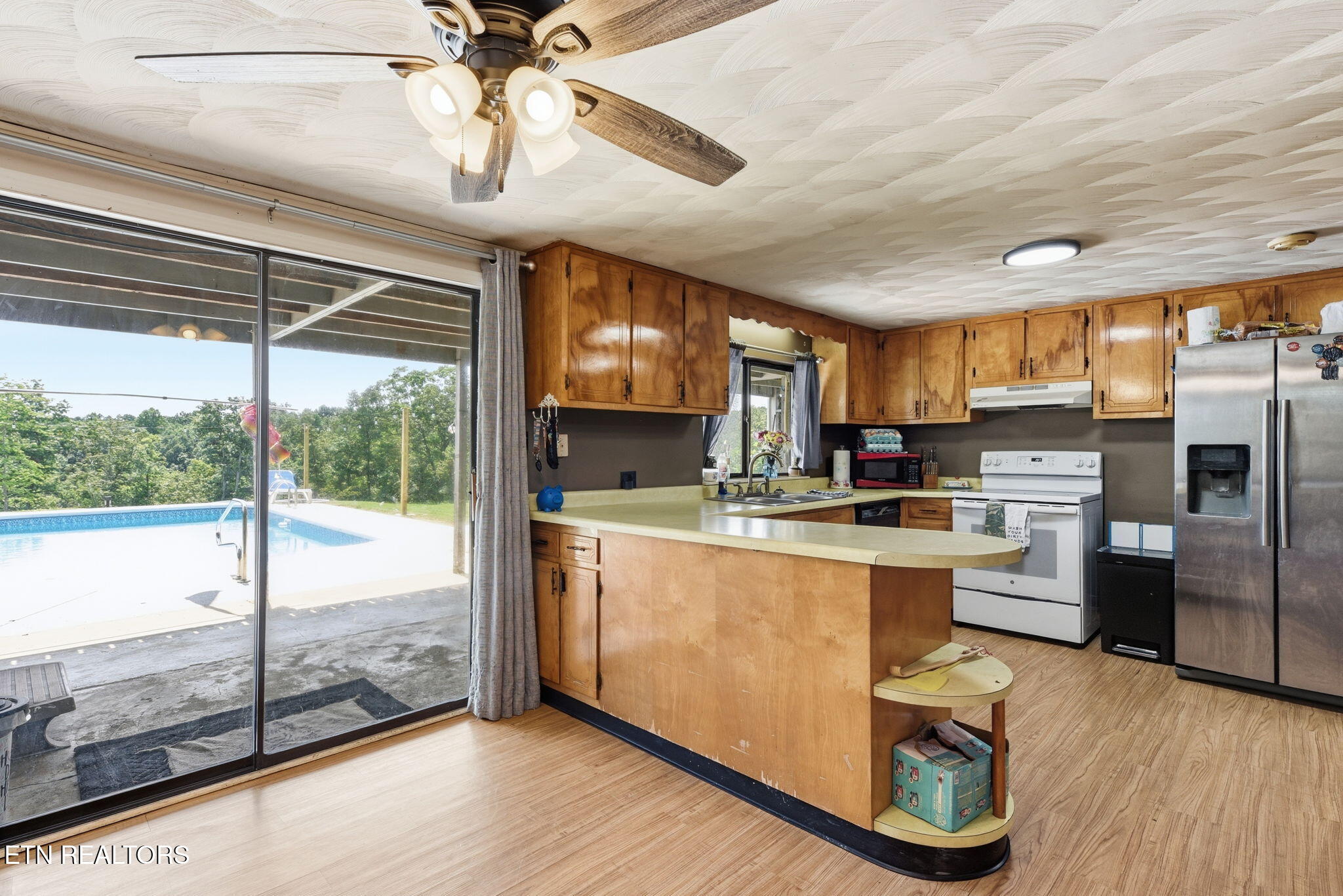798 Christenson Road Deer Lodge TN 37726