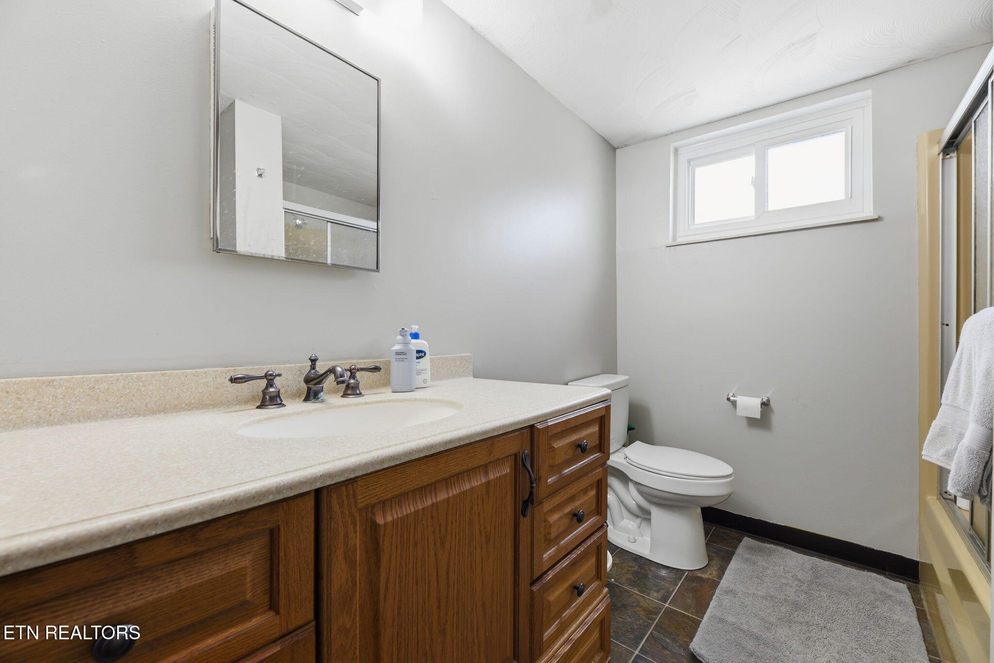 798 Christenson Road Deer Lodge TN 37726