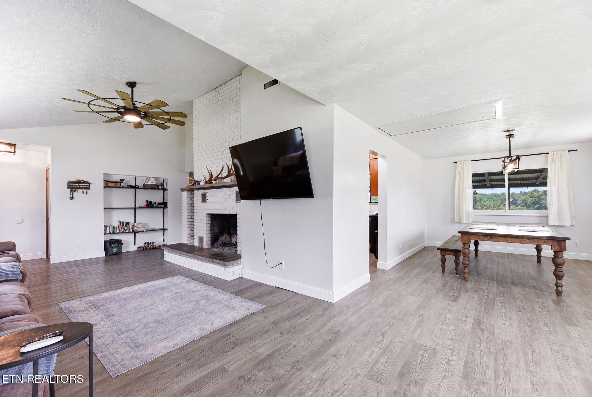 798 Christenson Road Deer Lodge TN 37726