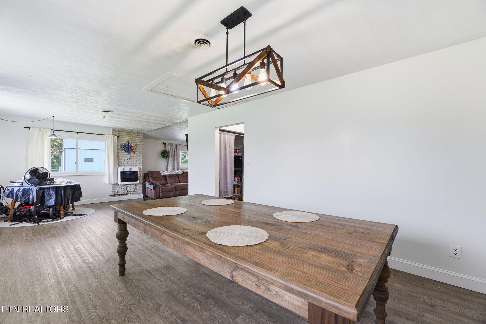 798 Christenson Road Deer Lodge TN 37726