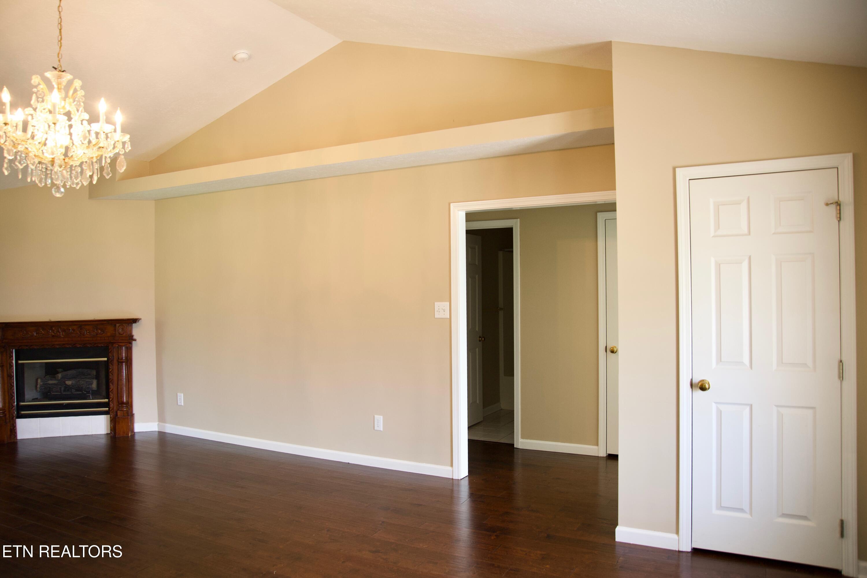 5621 Reinhardt Lane Knoxville TN 37924