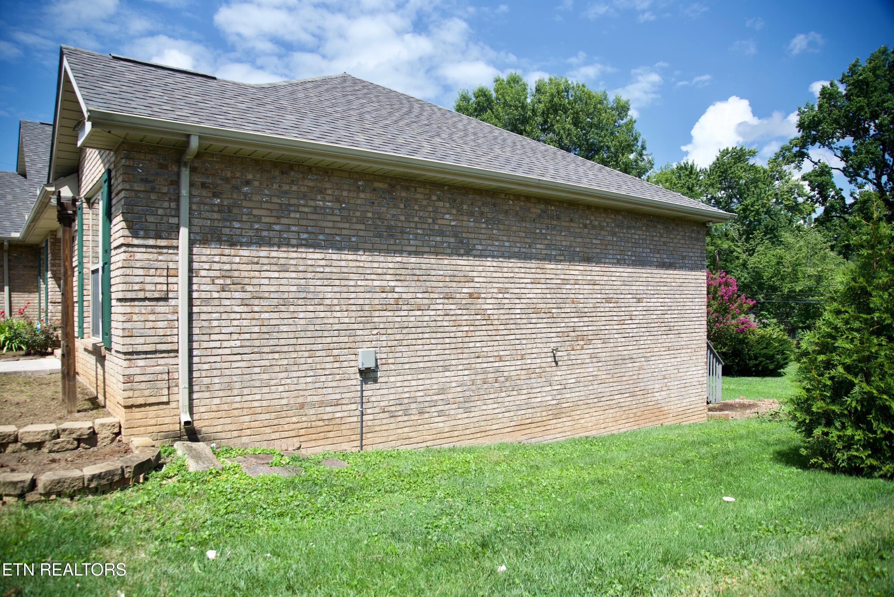 5621 Reinhardt Lane Knoxville TN 37924
