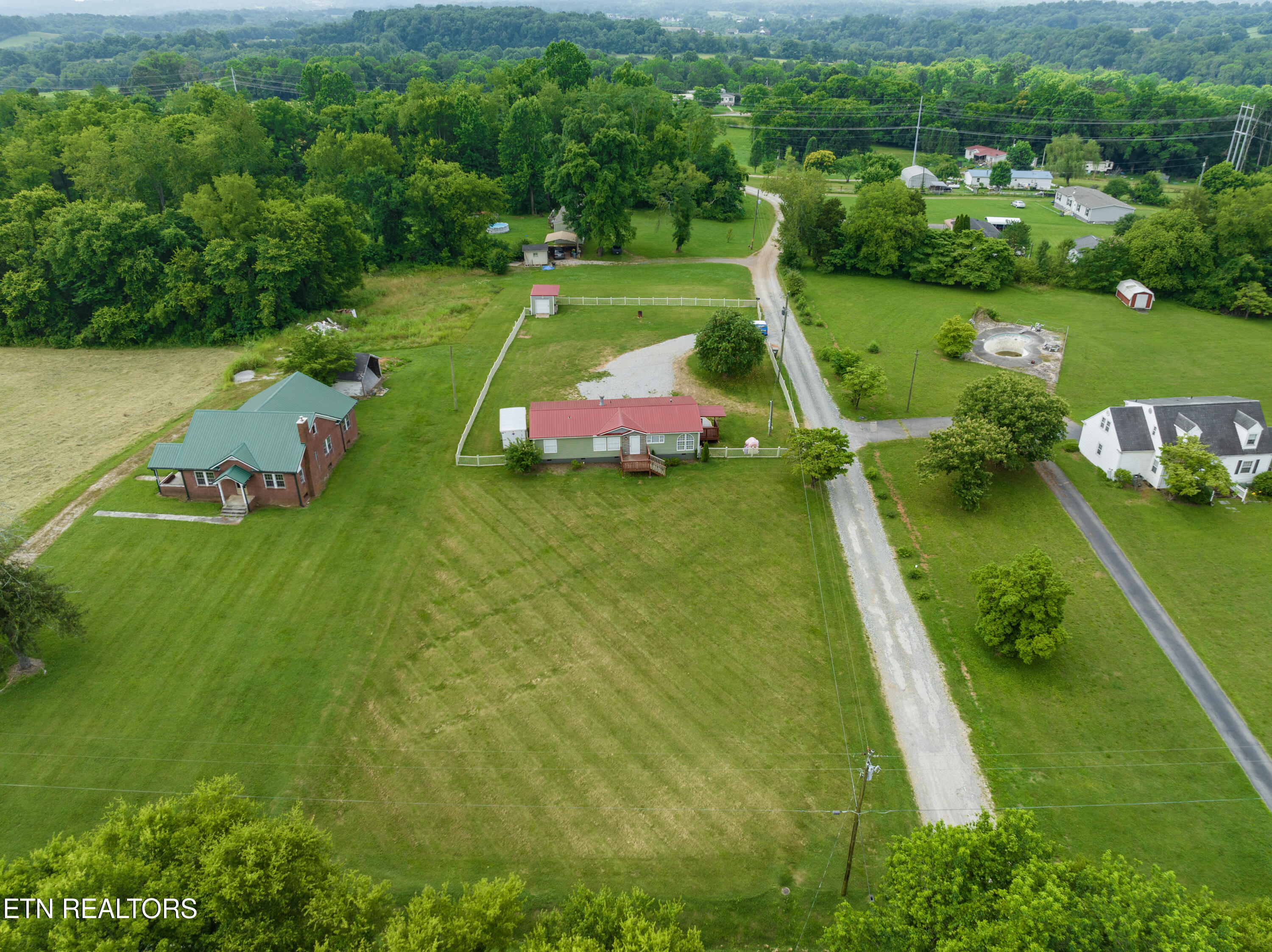 9022 Mascot Road Mascot TN 37806