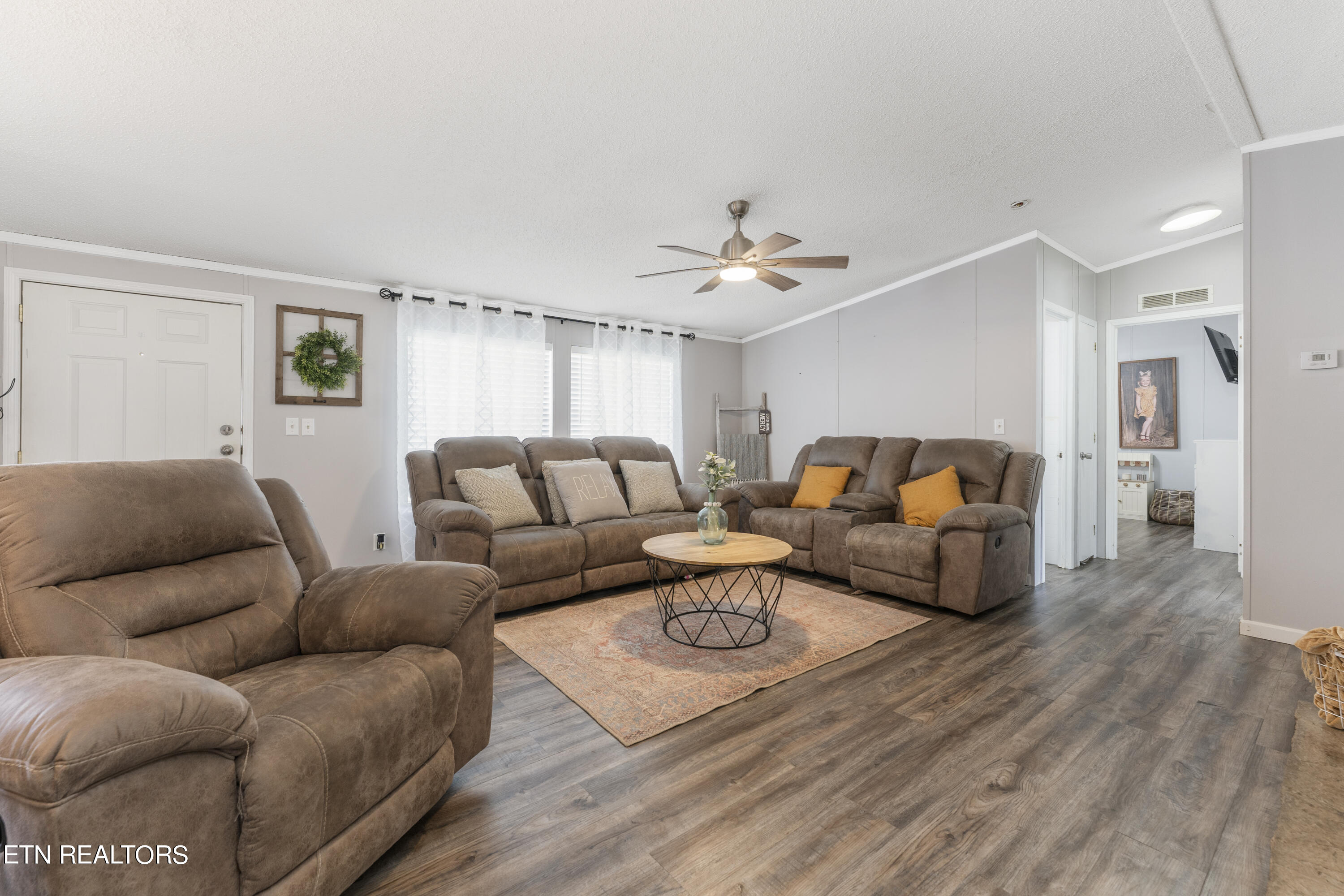 9022 Mascot Road Mascot TN 37806