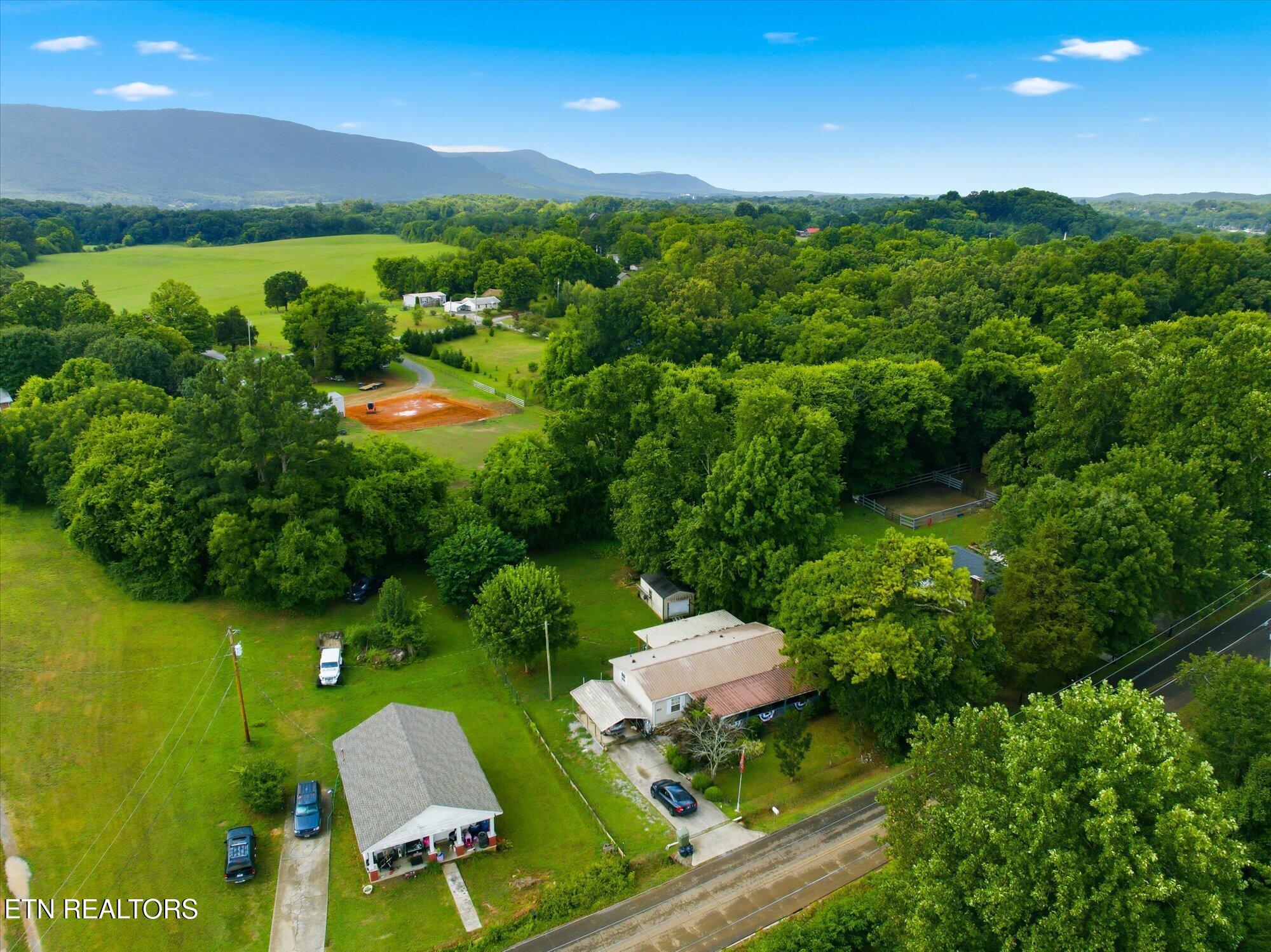 220 County Road 475 Etowah TN 37331