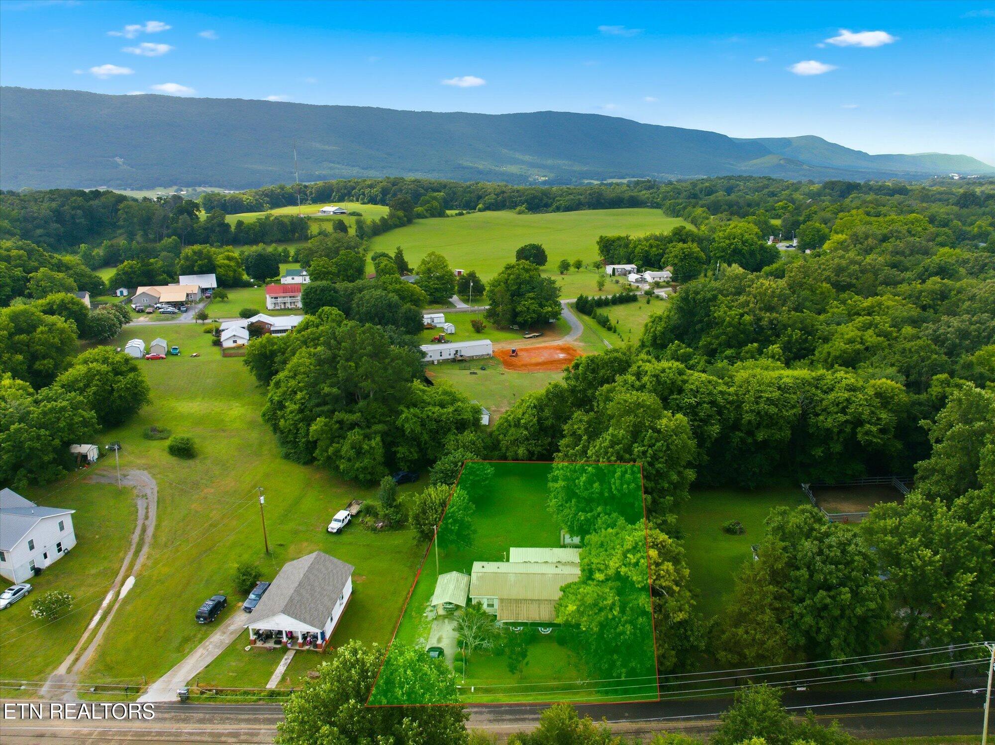 220 County Road 475 Etowah TN 37331