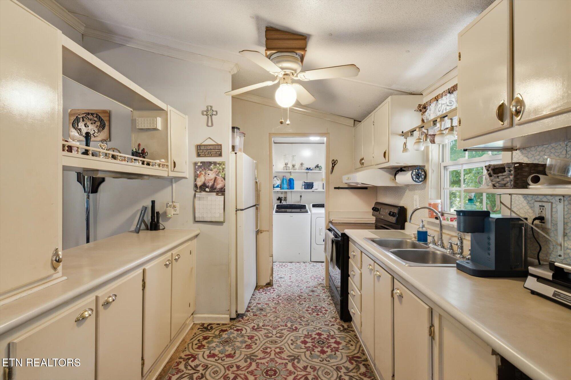 220 County Road 475 Etowah TN 37331