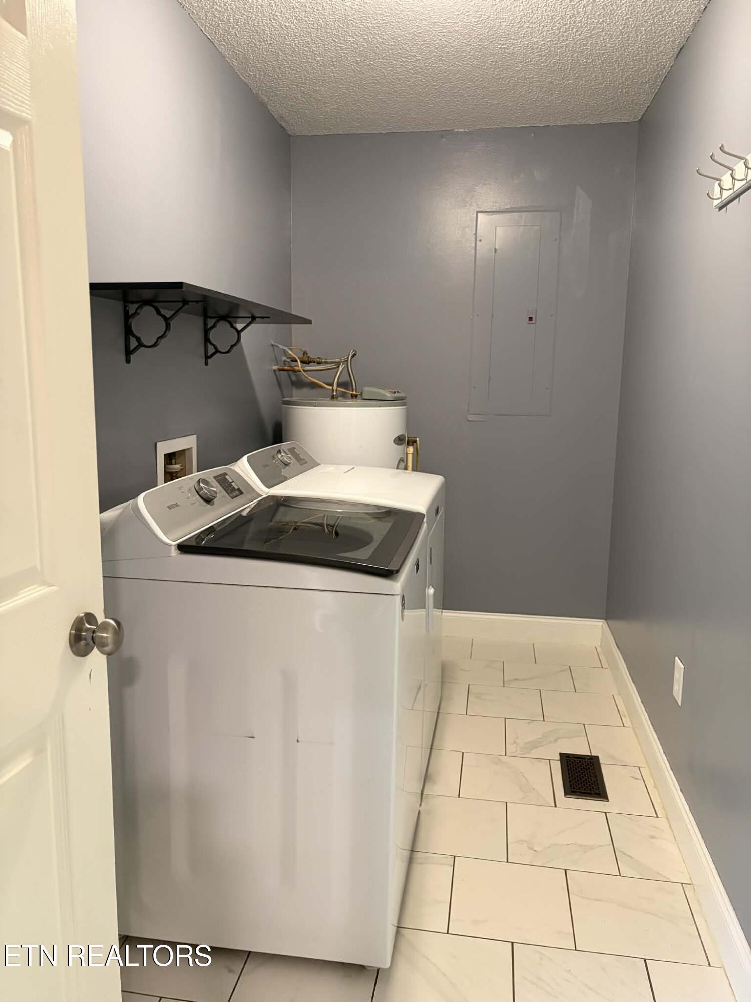 533 Robbins Road Crossville TN 38572