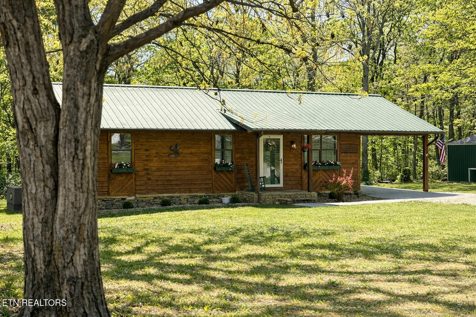 533 Robbins Road Crossville TN 38572