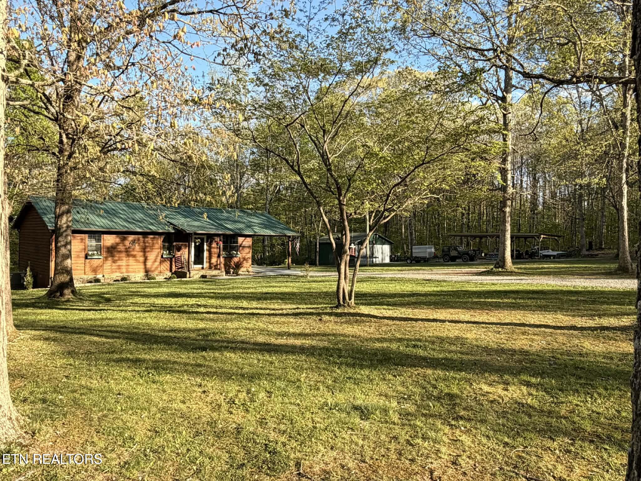 533 Robbins Road Crossville TN 38572