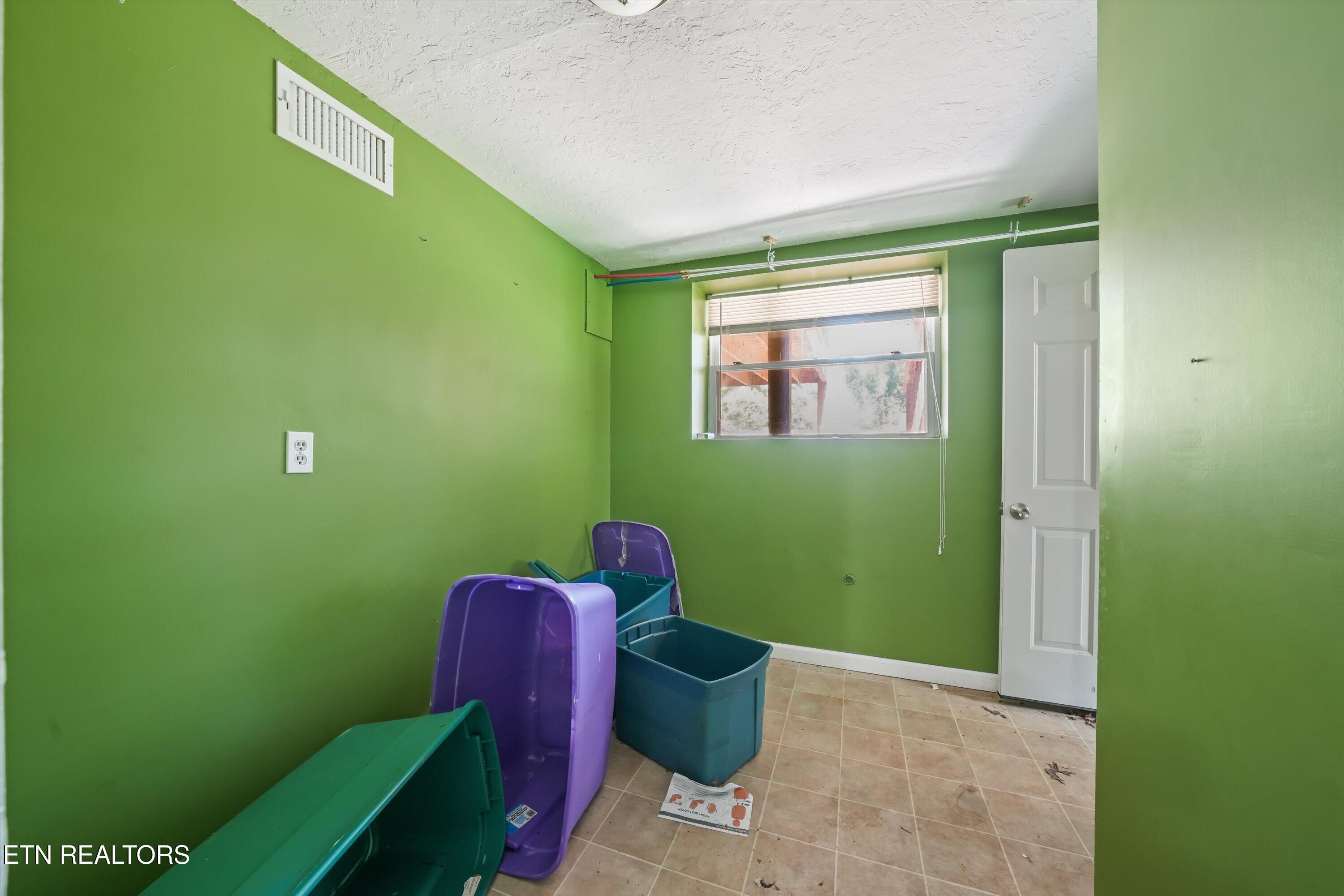 155 Kentucky Avenue Oak Ridge TN 37830
