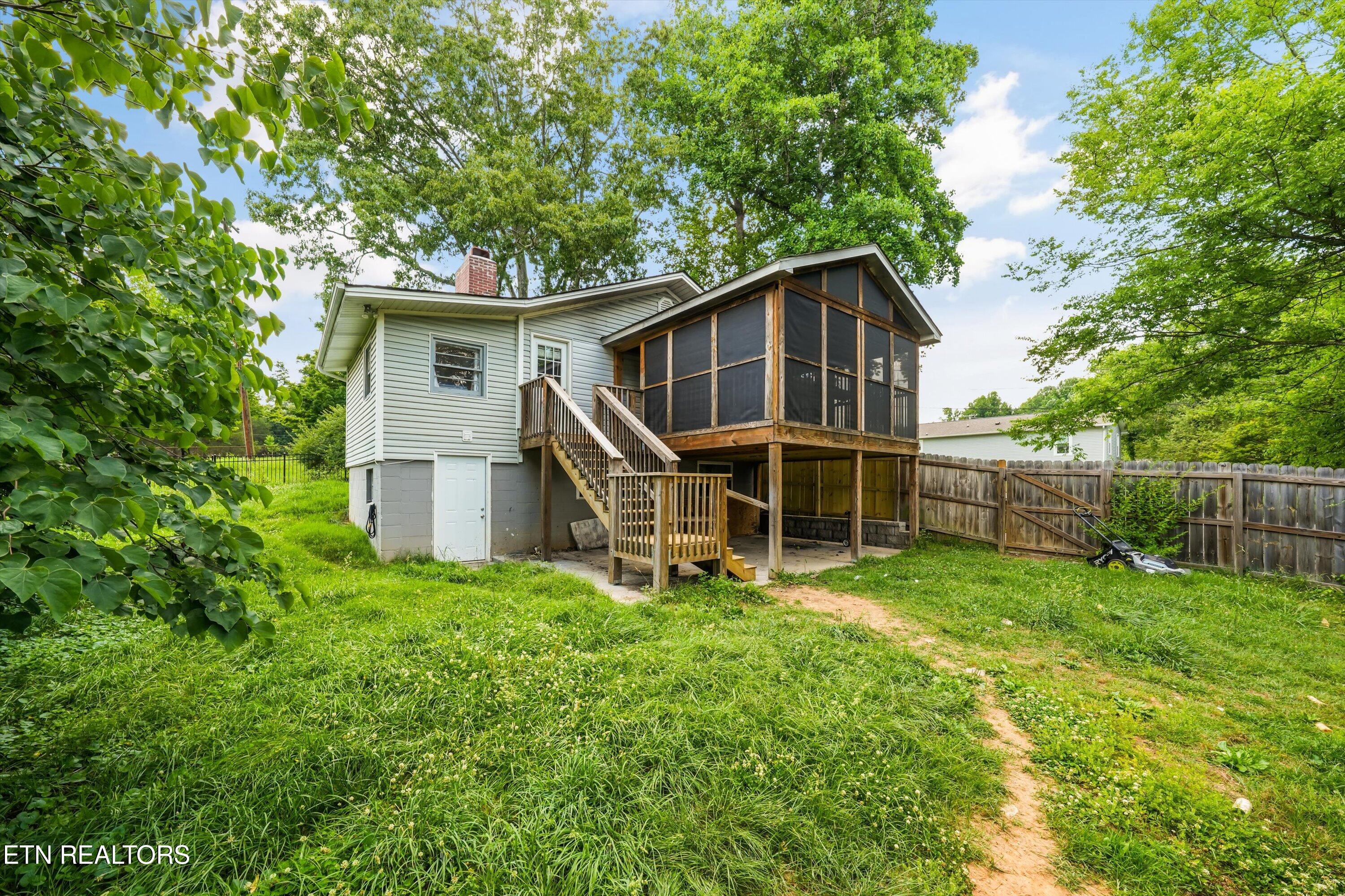 155 Kentucky Avenue Oak Ridge TN 37830