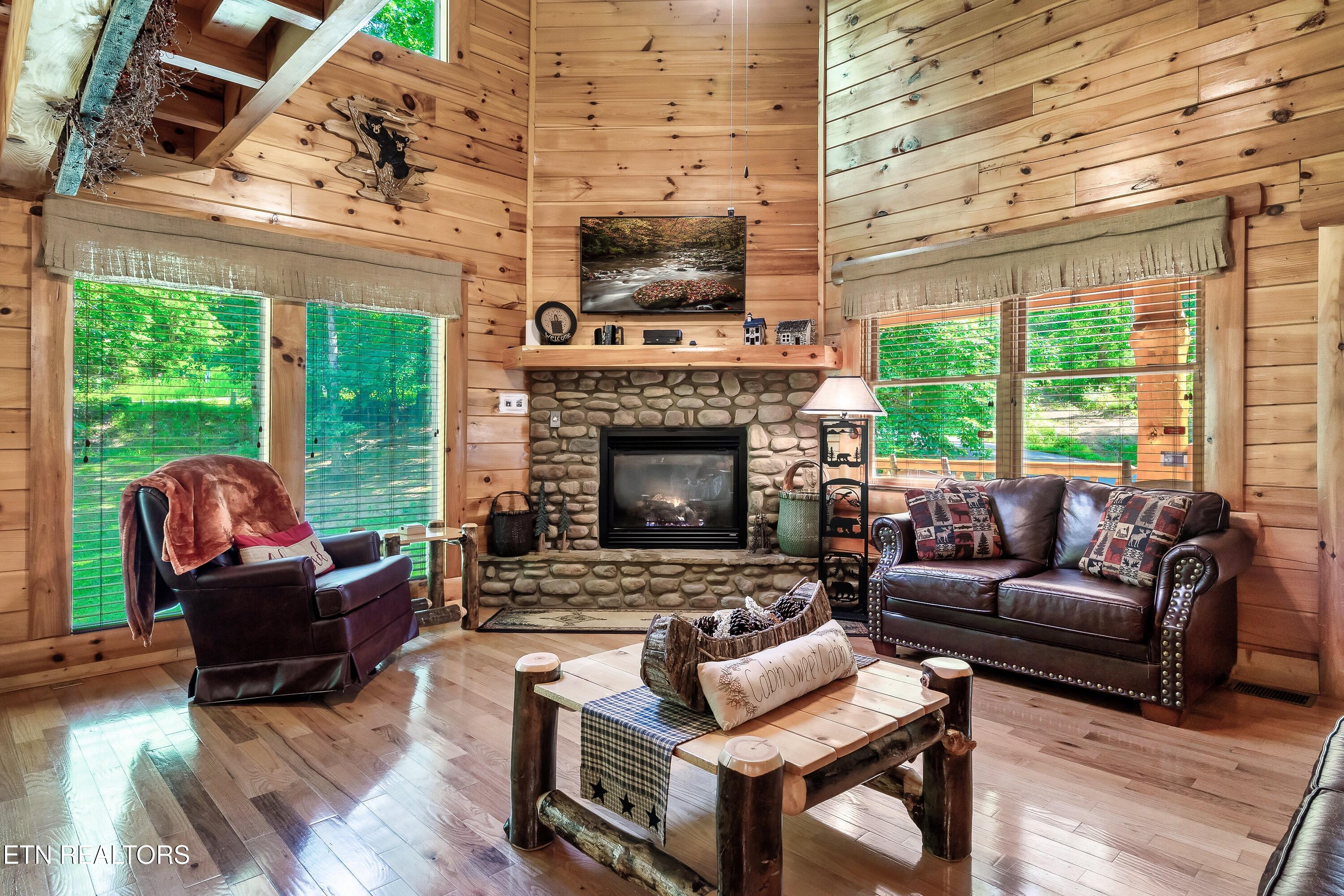 2339 Bogle Spring Loop Sevierville TN 37862