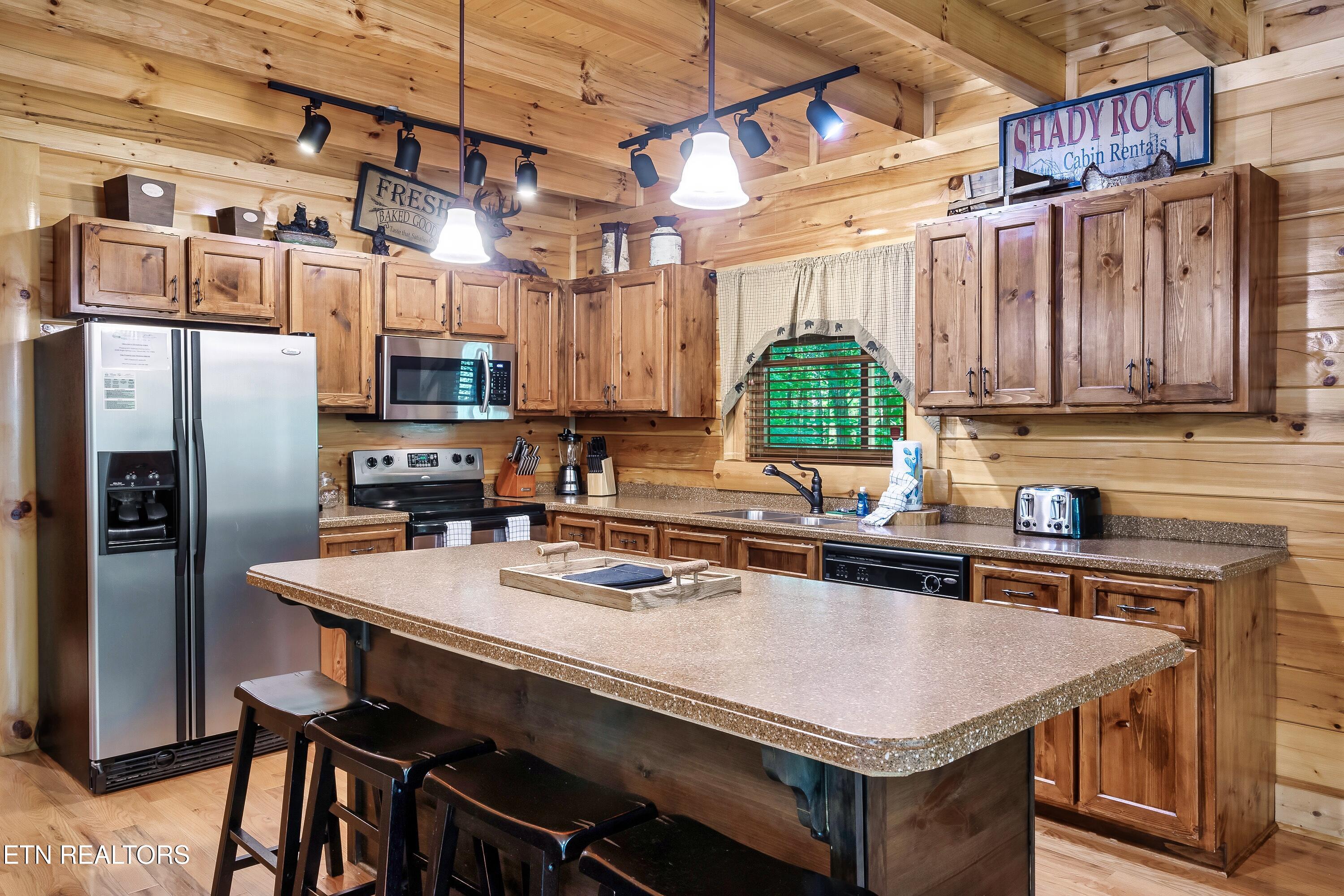 2339 Bogle Spring Loop Sevierville TN 37862