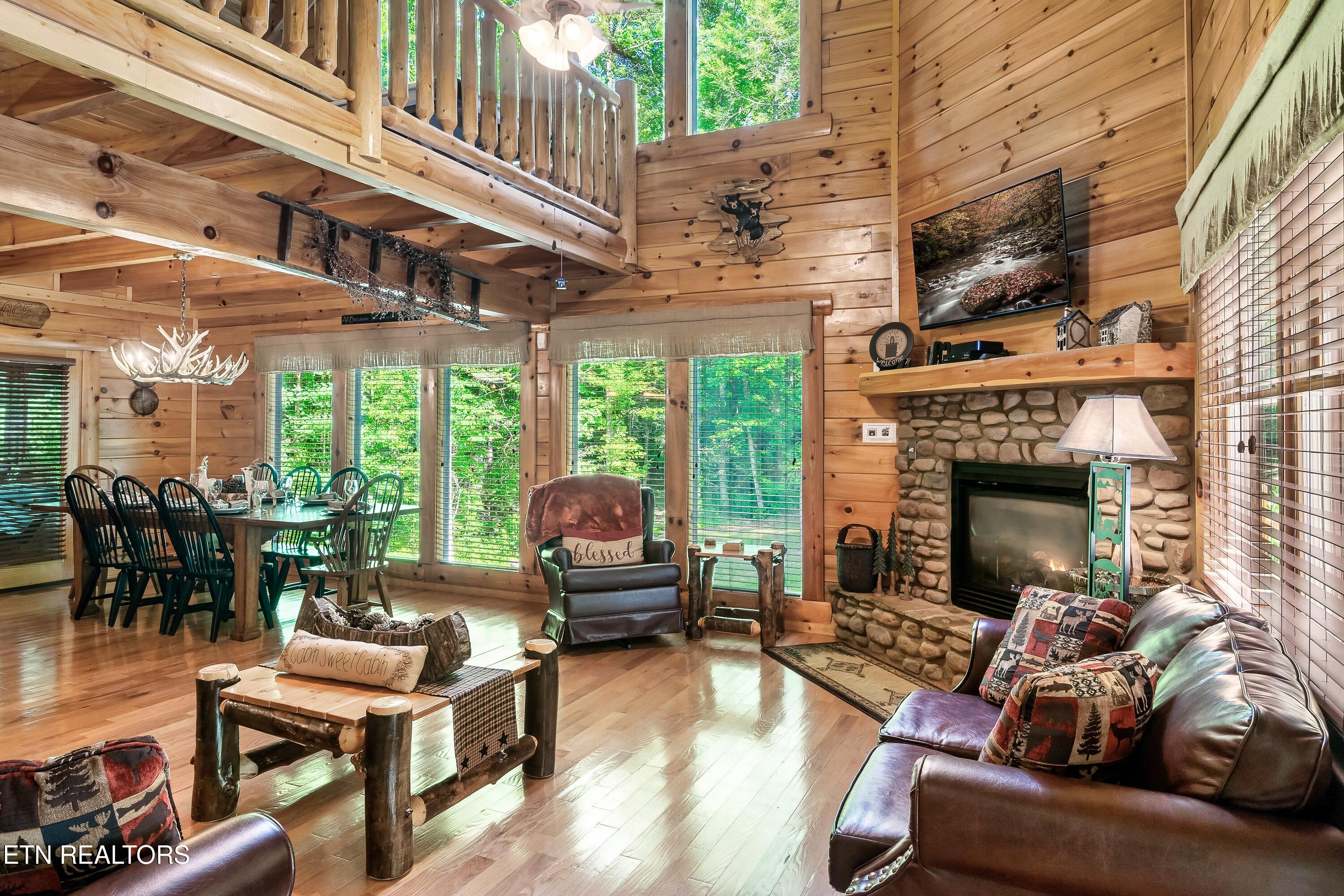 2339 Bogle Spring Loop Sevierville TN 37862