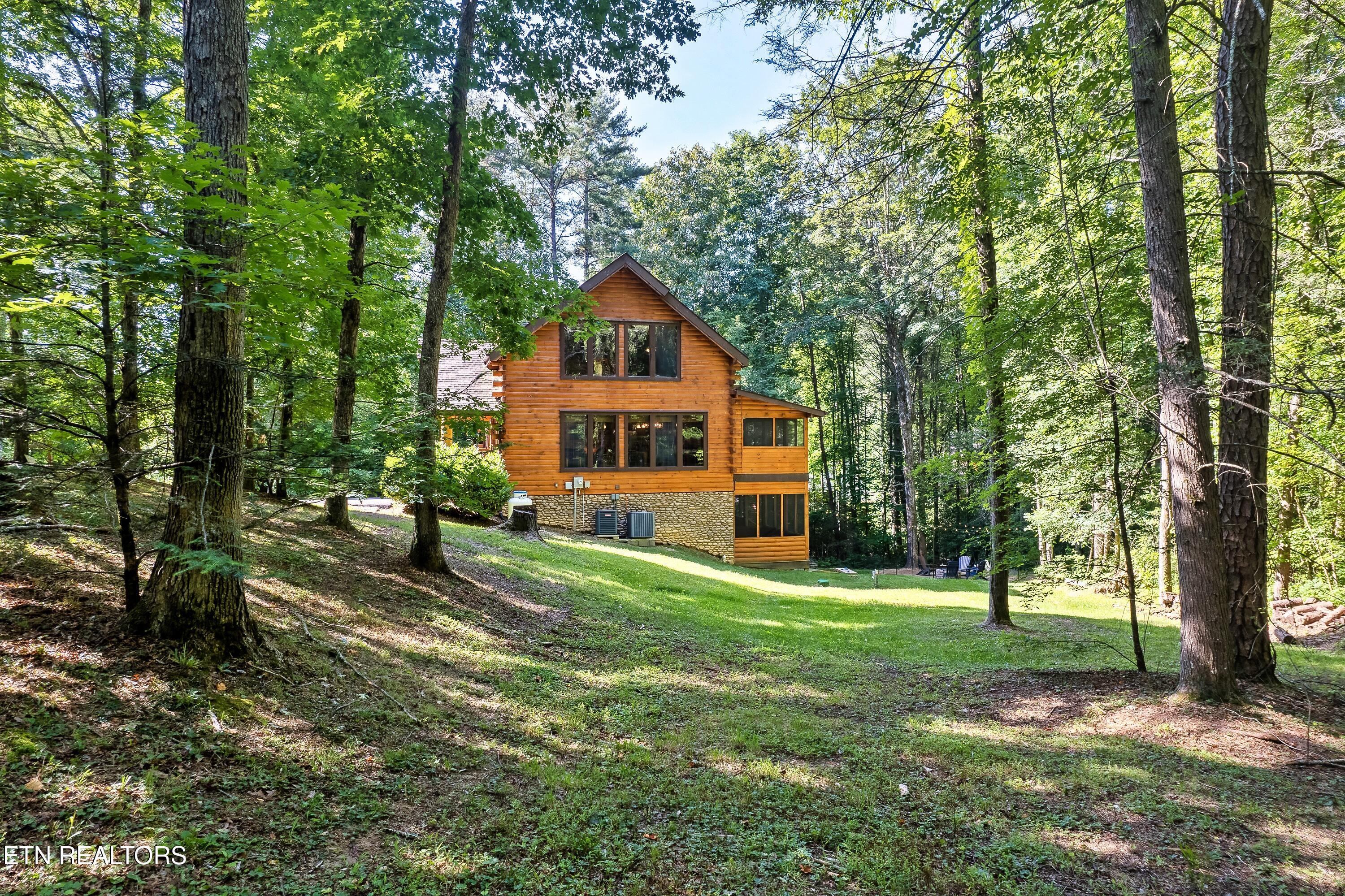 2339 Bogle Spring Loop Sevierville TN 37862