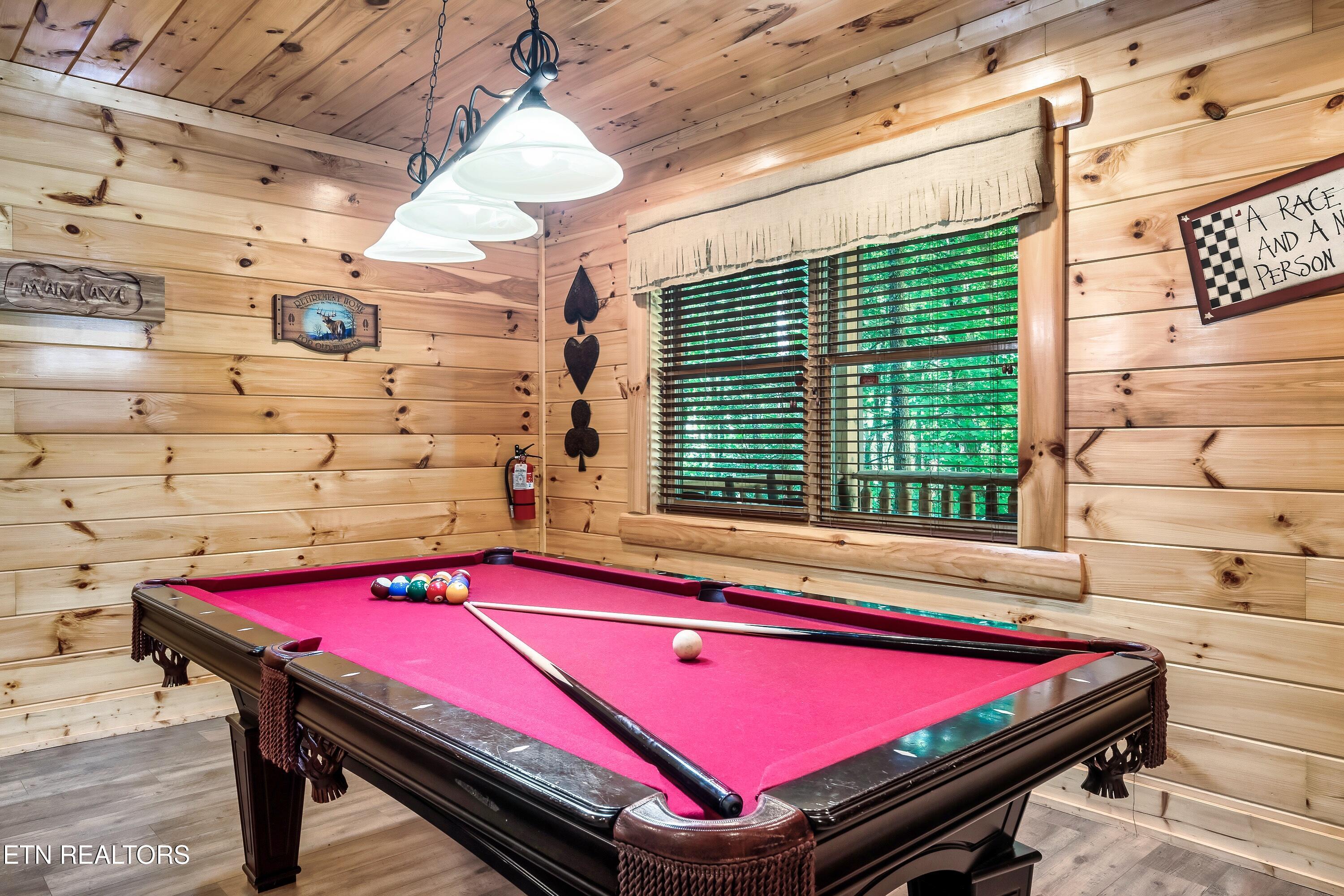 2339 Bogle Spring Loop Sevierville TN 37862