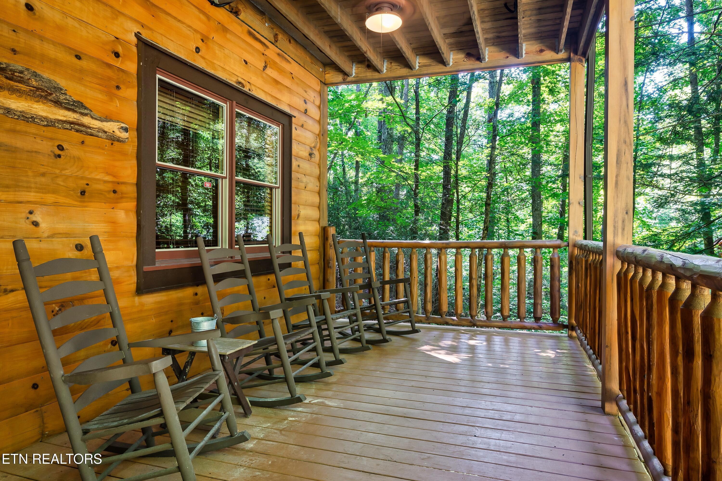 2339 Bogle Spring Loop Sevierville TN 37862