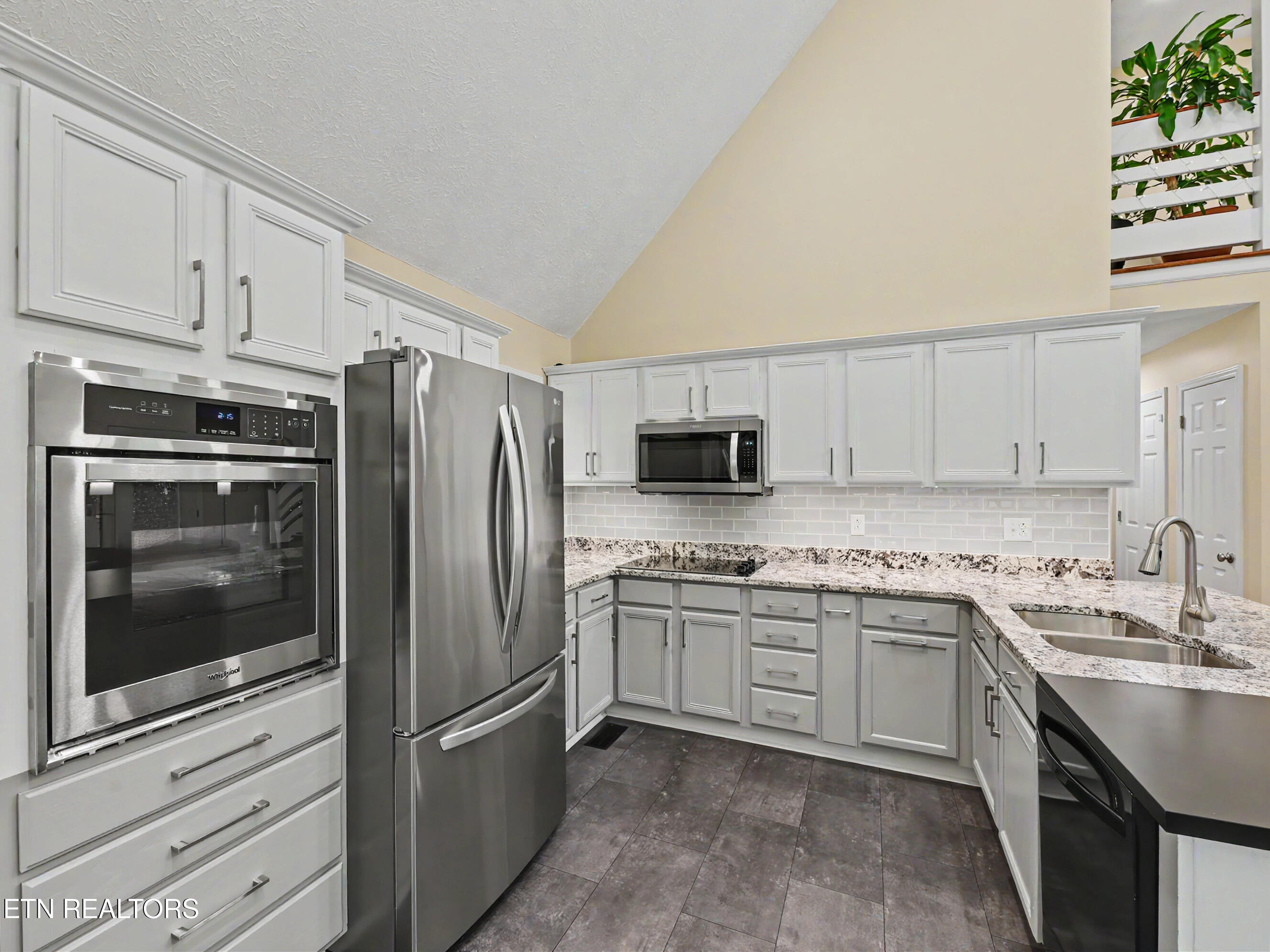 4317 Deer Run Drive Louisville TN 37777