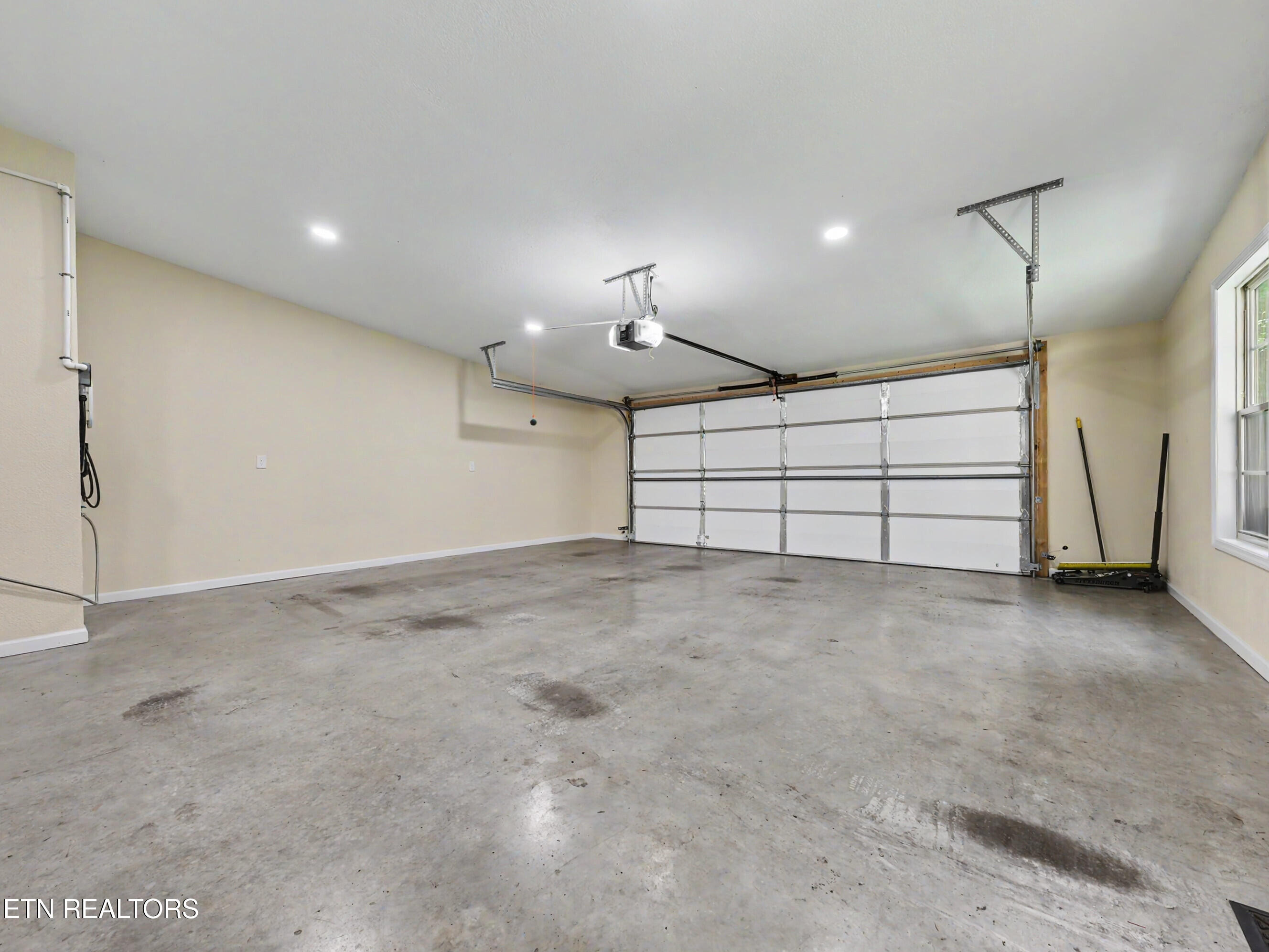 4317 Deer Run Drive Louisville TN 37777