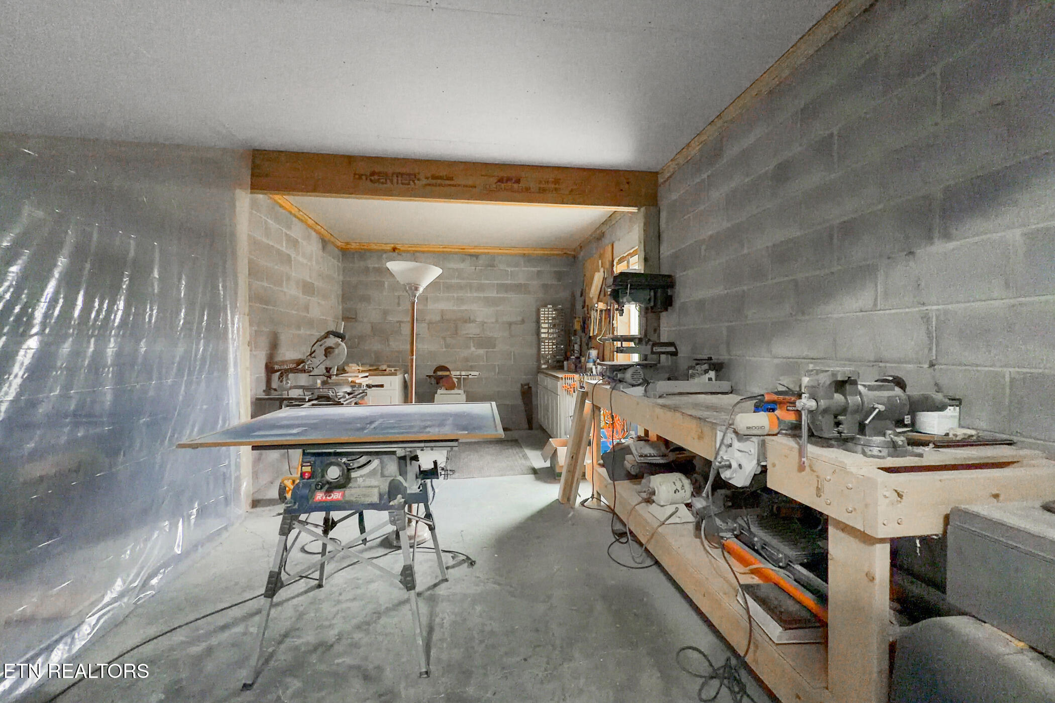 948 Bobbie Jean Lane Seymour TN 37865