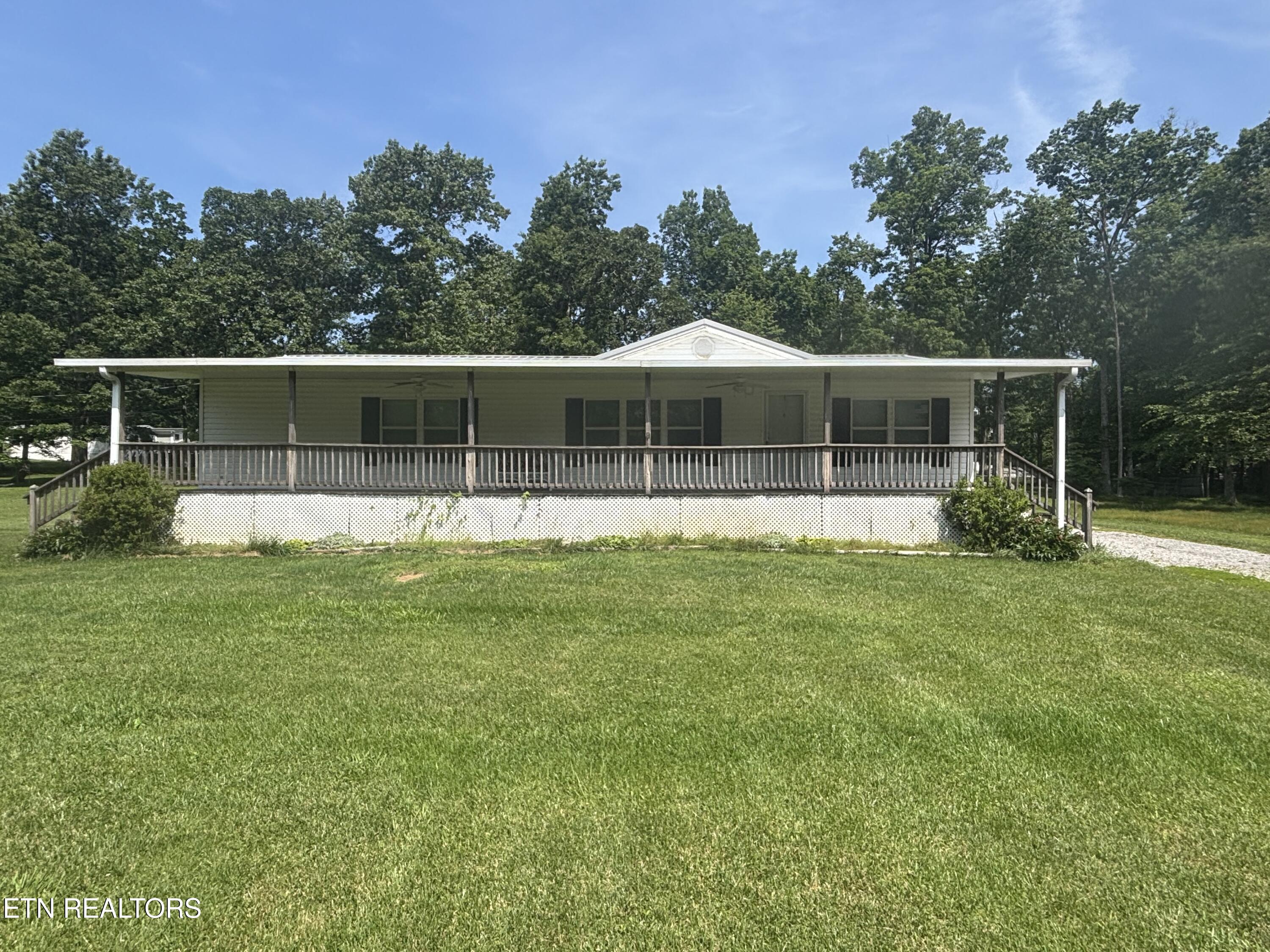4044 Saponac Drive Crossville TN 38572