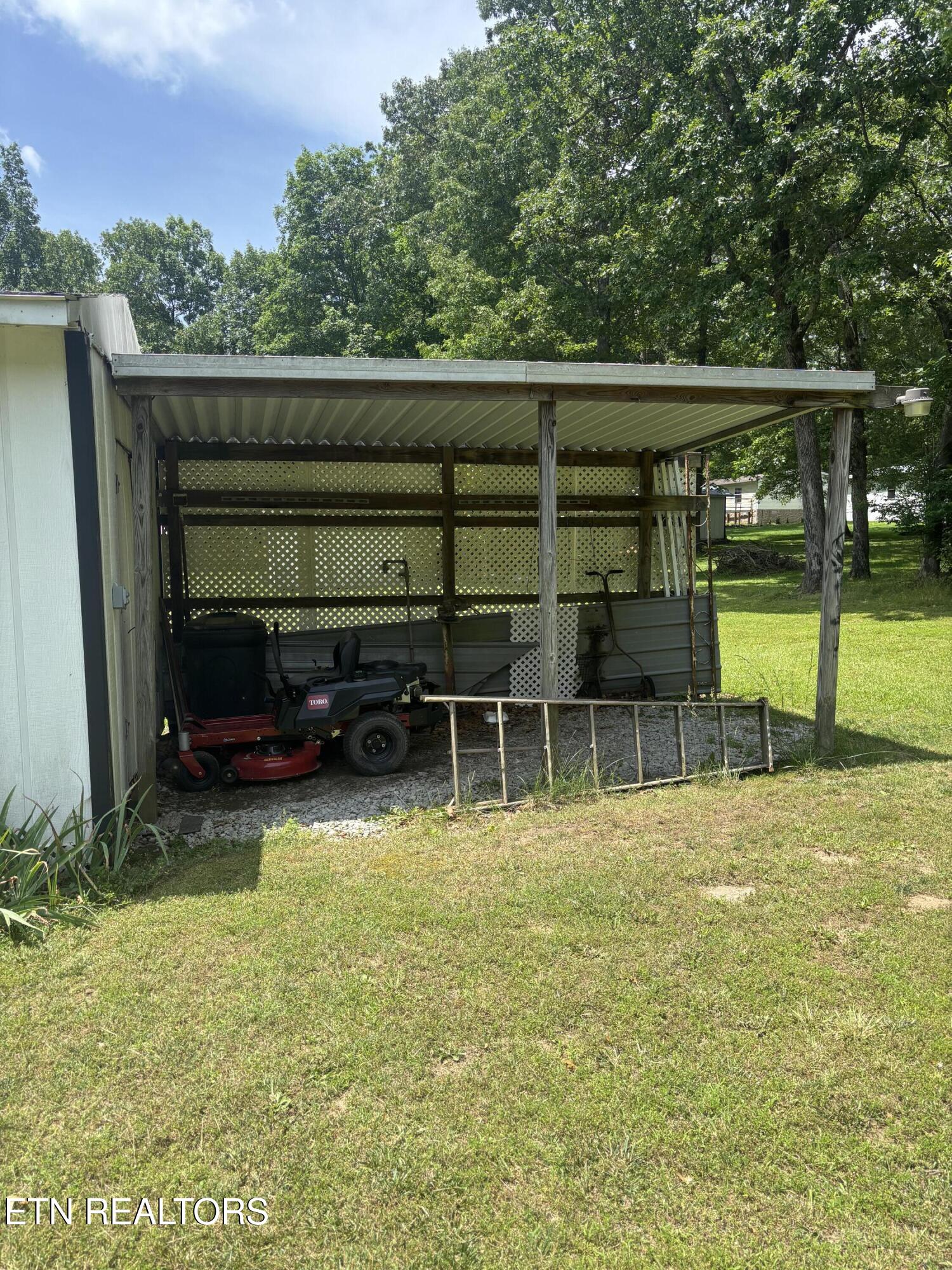 4044 Saponac Drive Crossville TN 38572