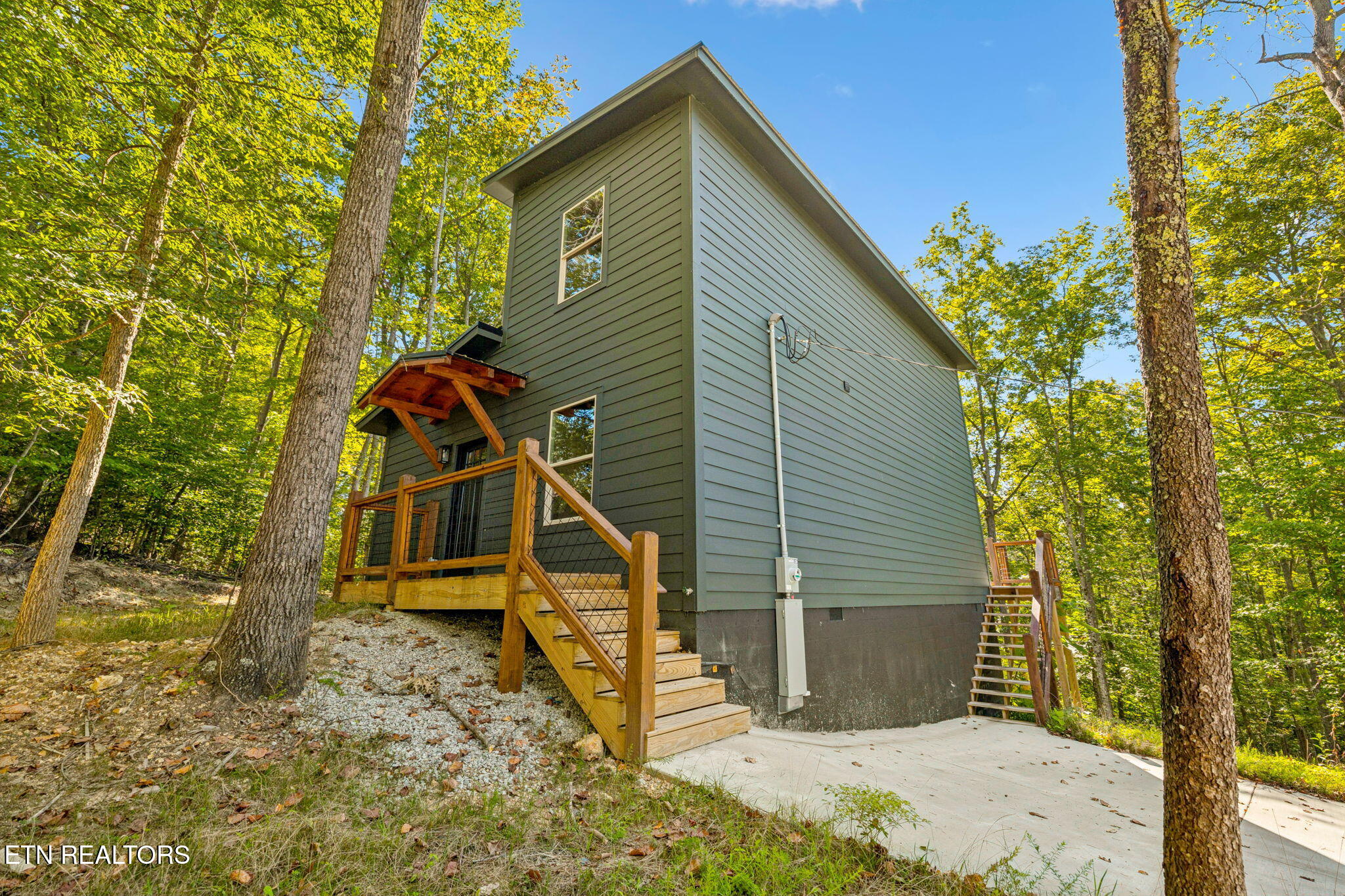 689 Country Oaks Lane Lafollette TN 37766