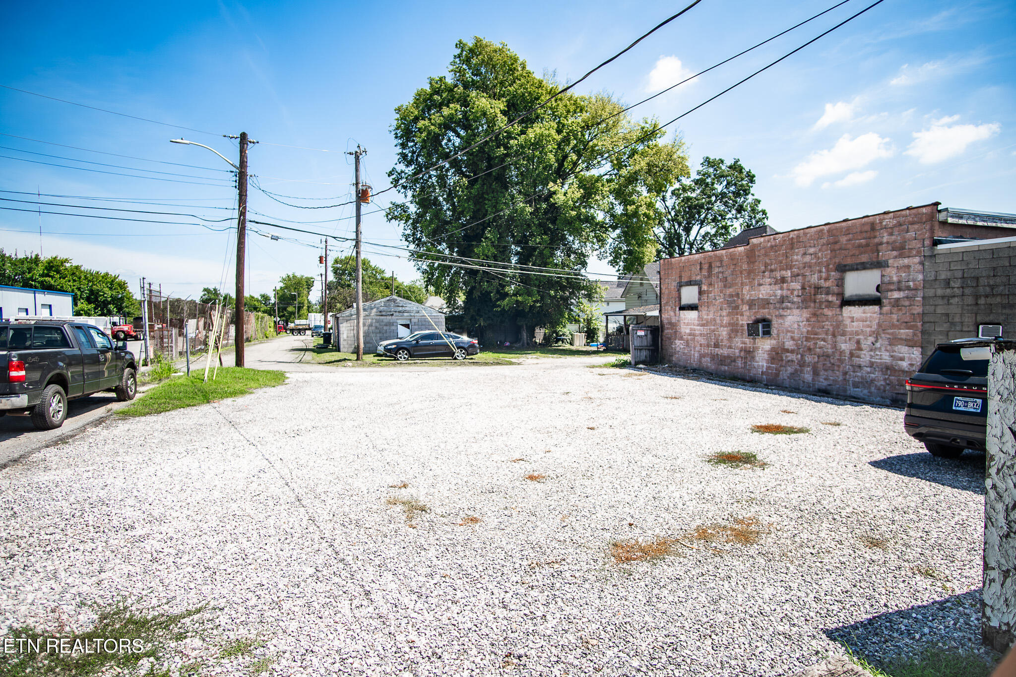 2710 N Central Street Knoxville TN 37917