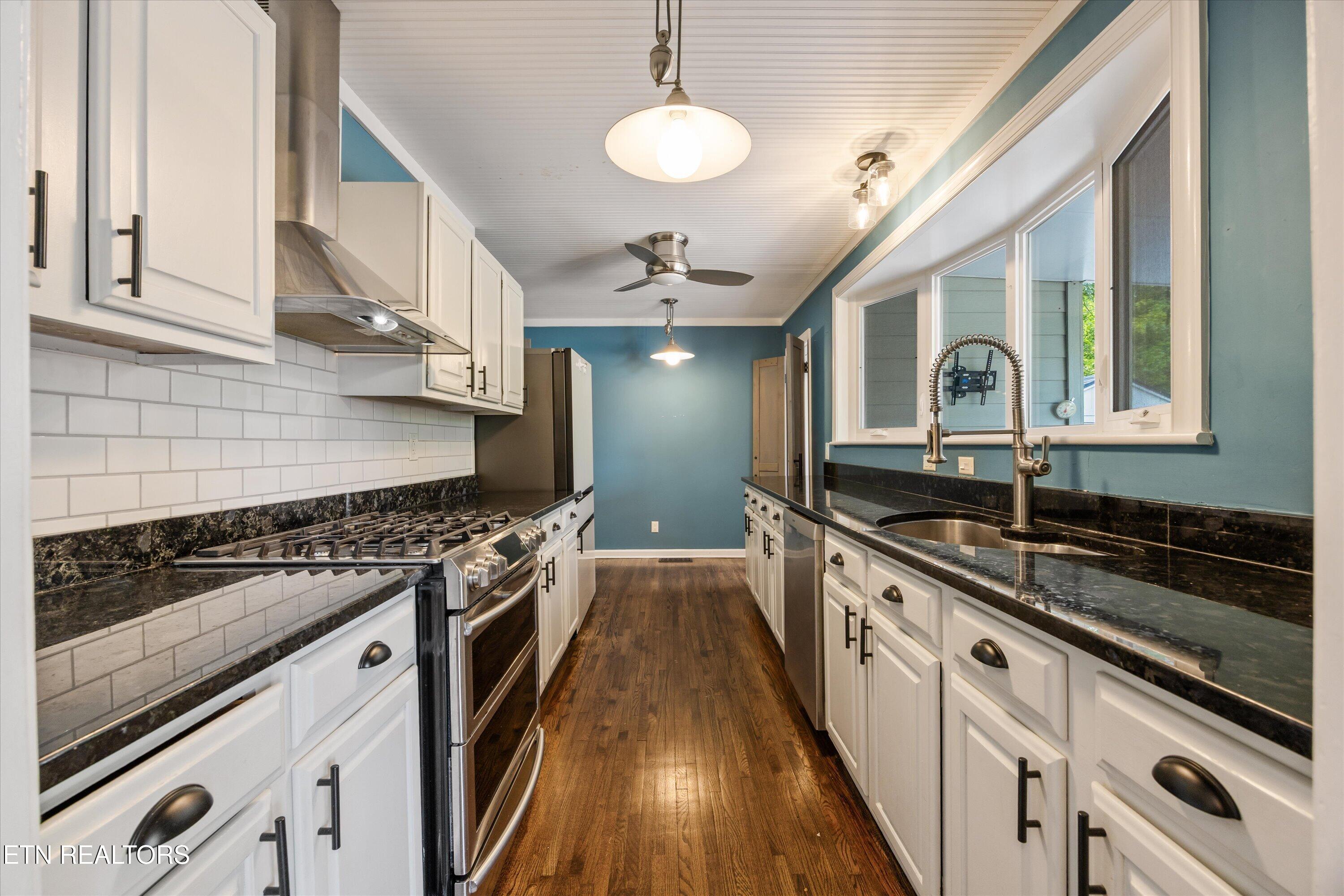 4028 Taliluna Avenue Knoxville TN 37919