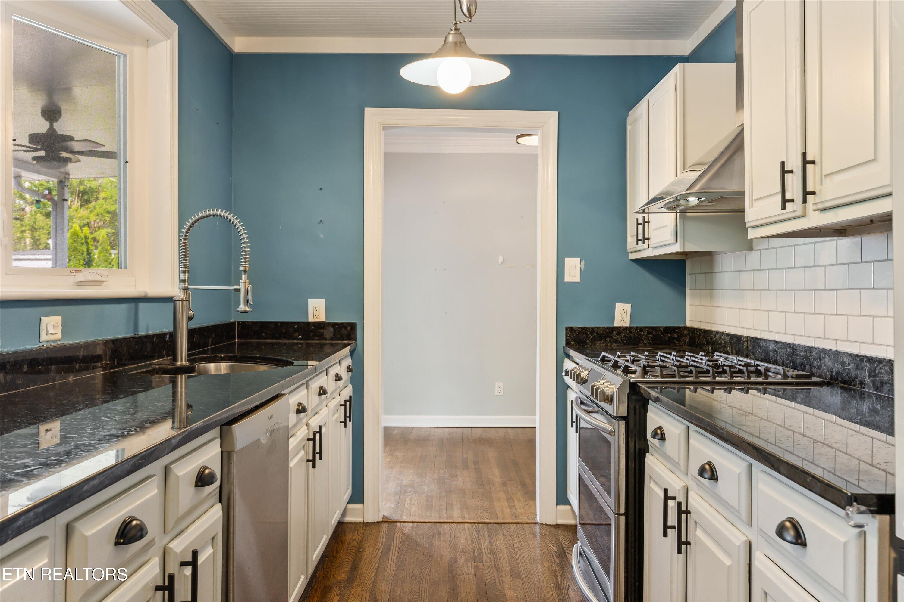 4028 Taliluna Avenue Knoxville TN 37919